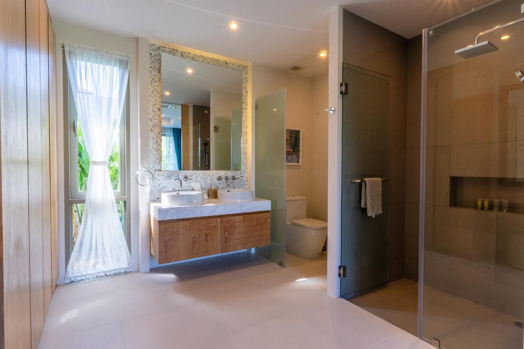 Villa Casa Azure 8 - Brand New With Private Pool And Gym With 24-7 Security - Just 15 Min To Bangtao & Boat Avenue