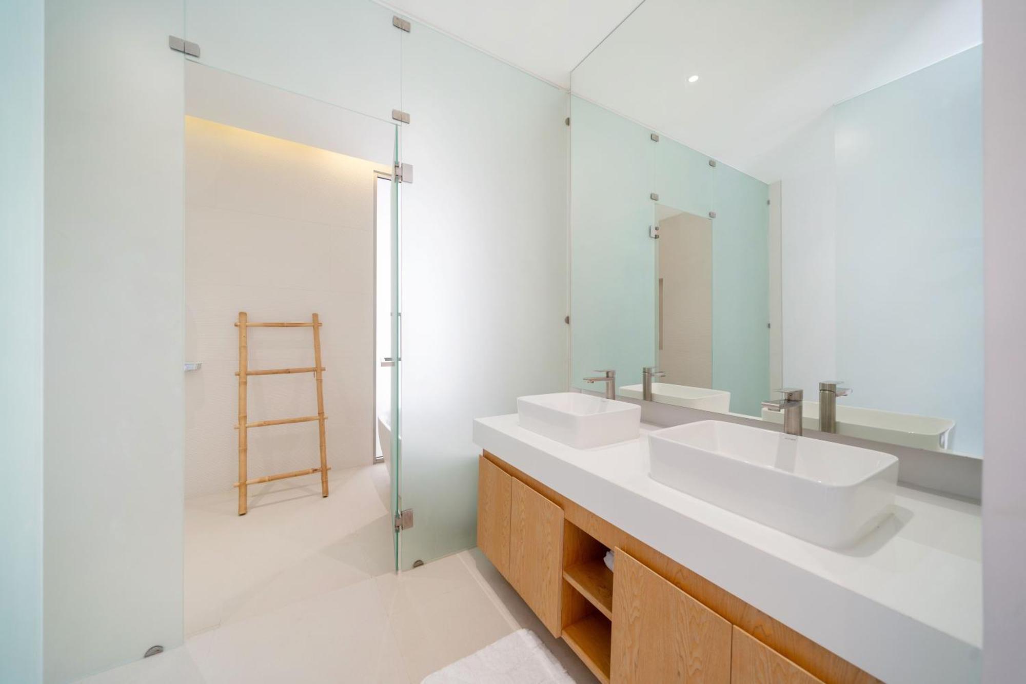Elite Living - Designed 3br Pool In New Build Luxpride 4 L6 * Ban Pak Lak