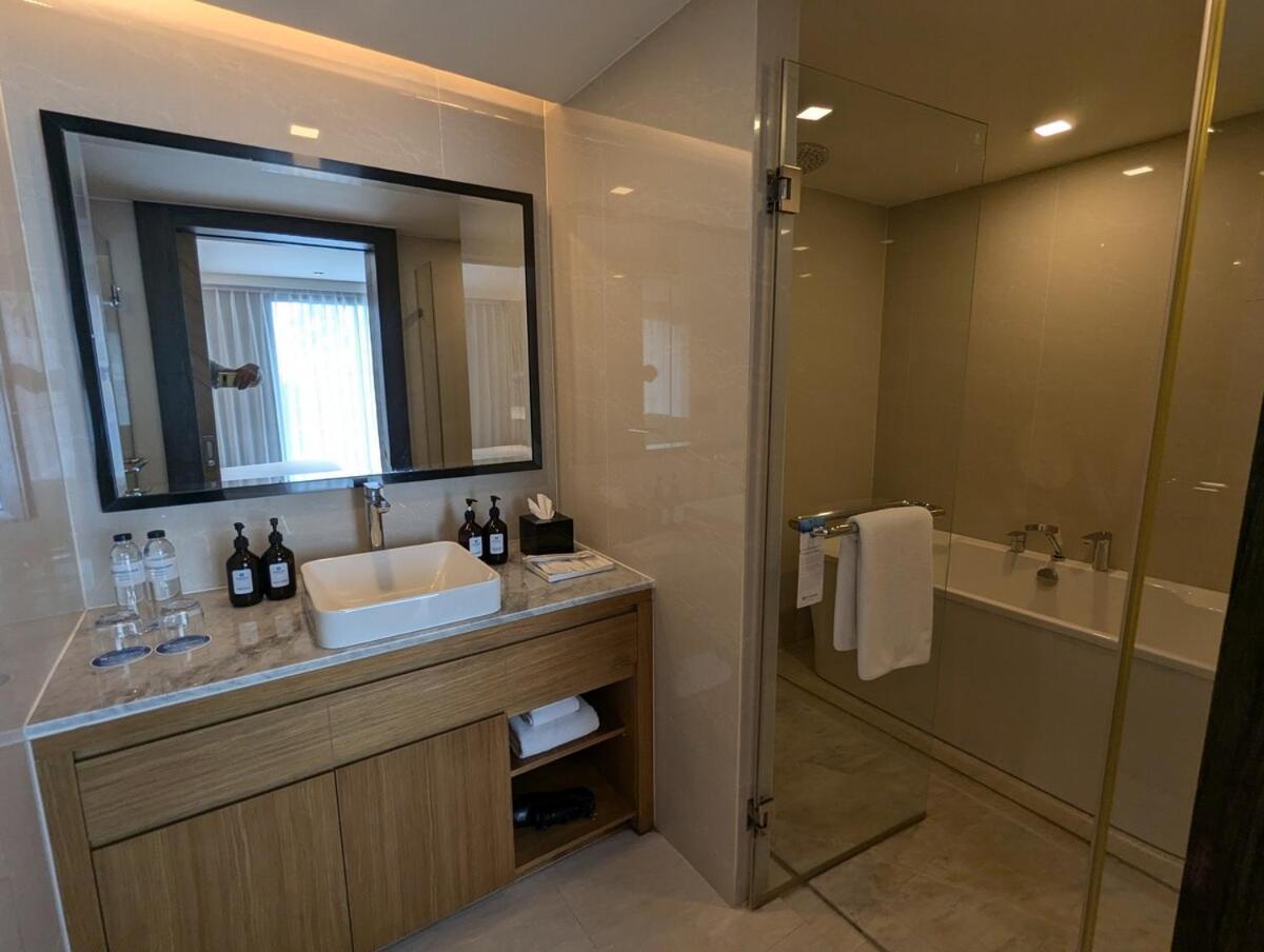 Spacious S4304 By Ibg *