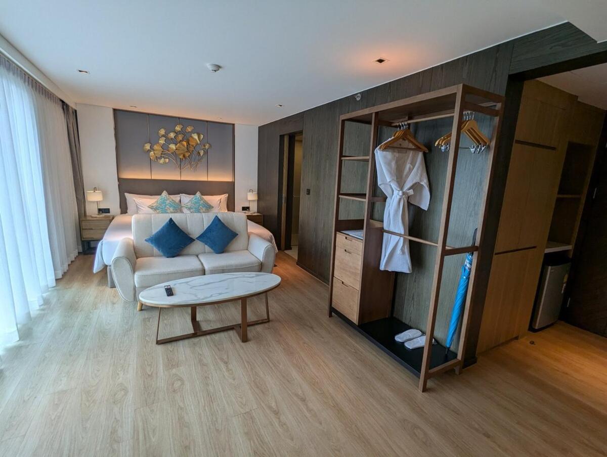 Spacious S4304 By Ibg *