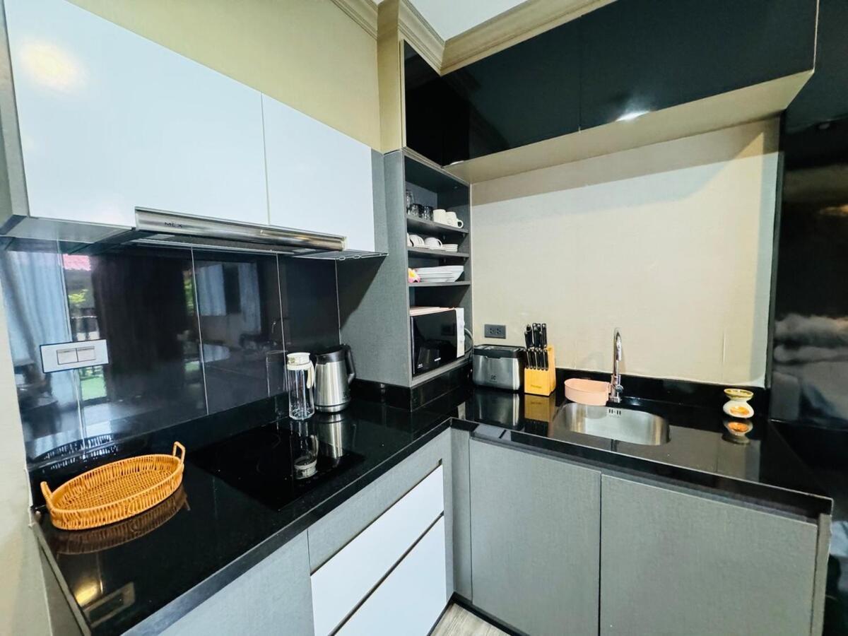 Rooftop Pool Luxury With Bathtub And Sofa Bed Big Balcony * Patong