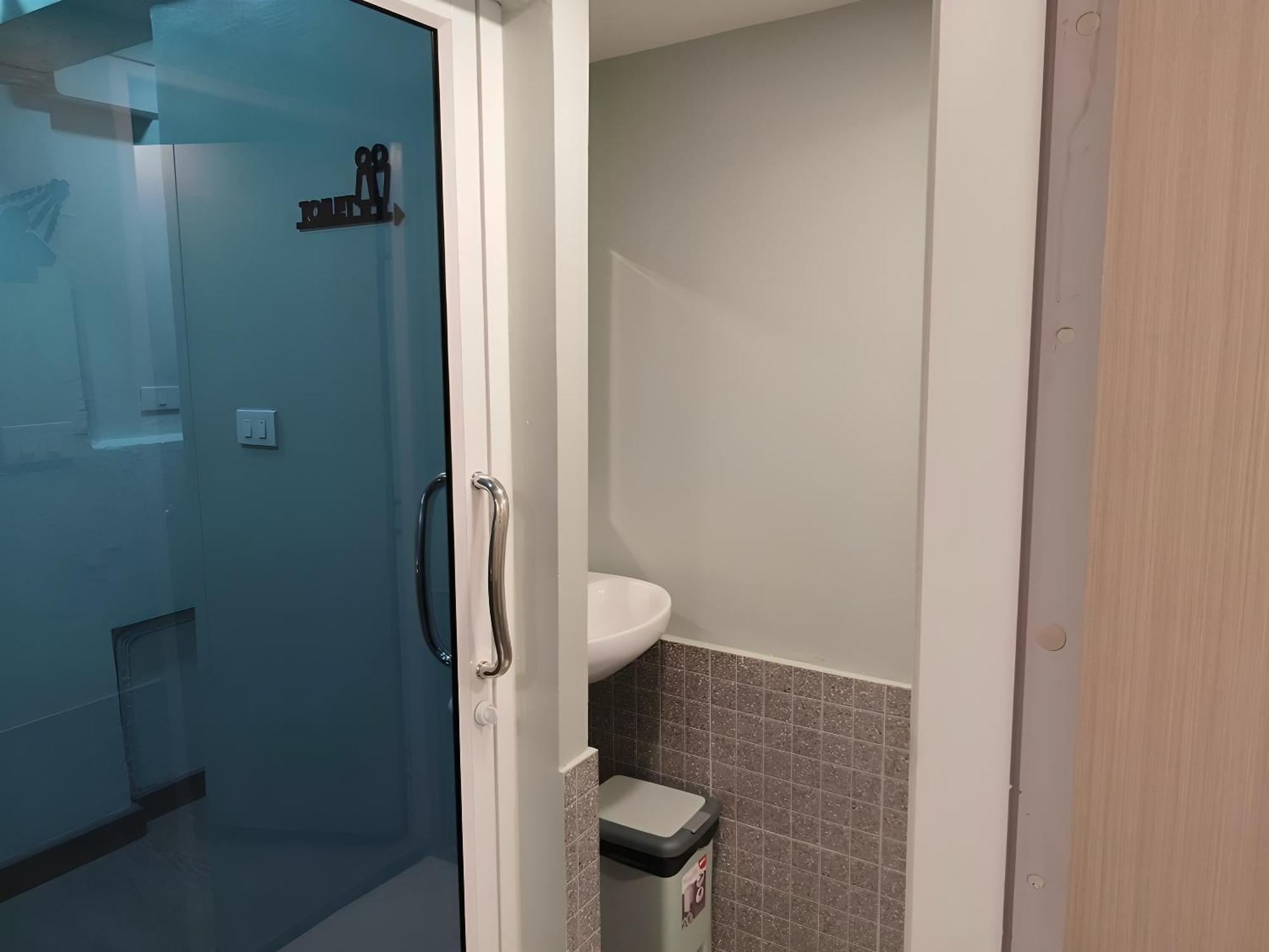 Hostel Lub Nai Patong