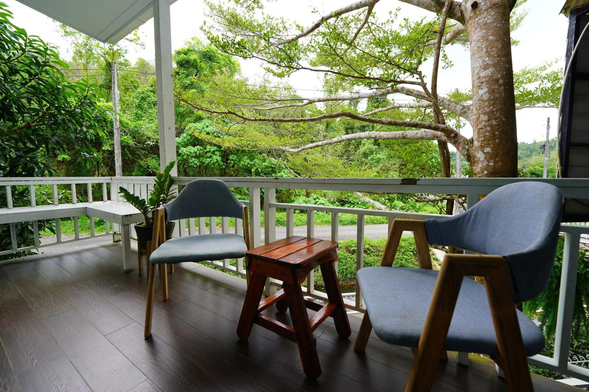 Tropical Oasis Aoyon House Vakantiehuis *