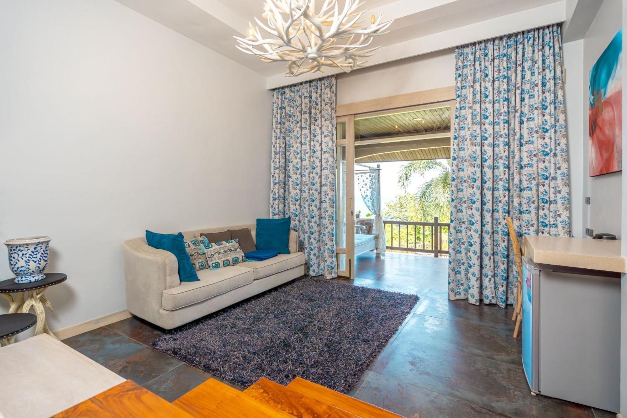 Ocean Pearl Seaview
