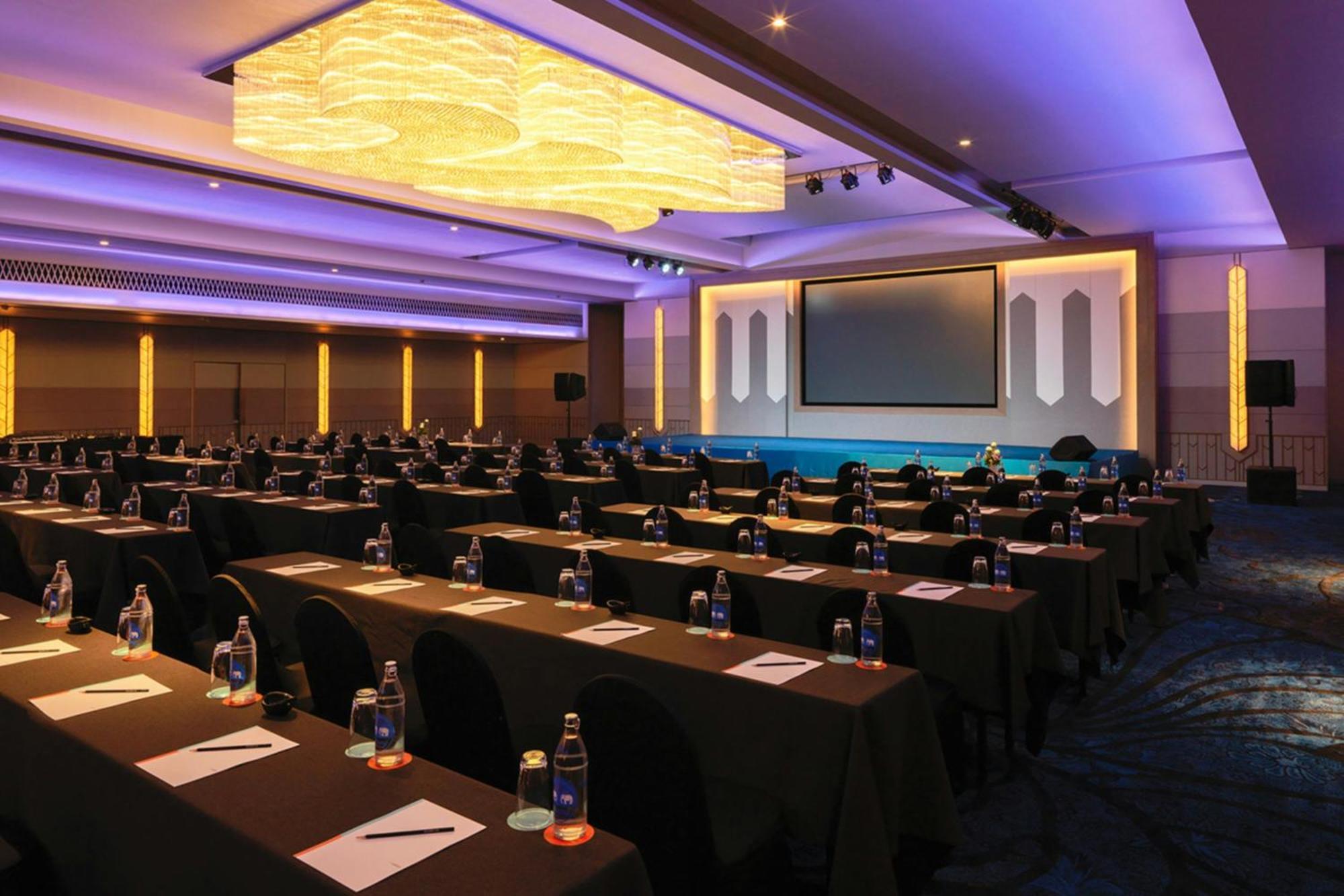 Le Meridien Phuket - Sha Extra Resort