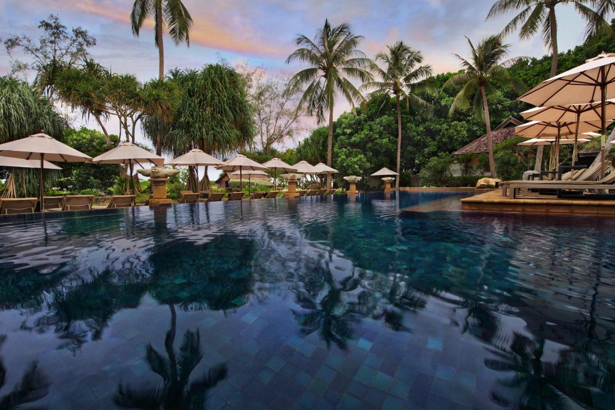 Hotel Marriott's Phuket Beach Club 5*