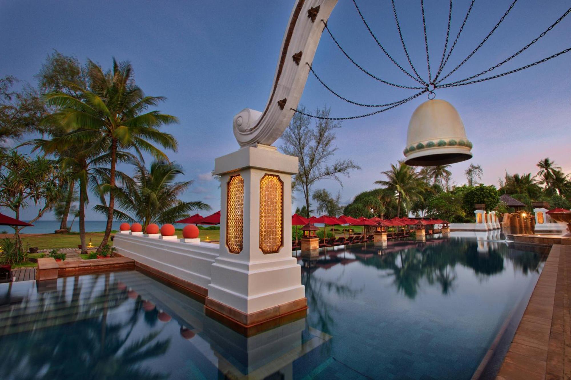 Marriott's Phuket Beach Club 5*