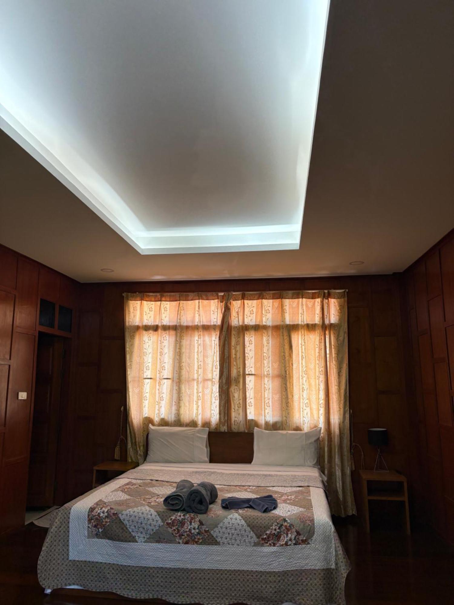Hotel Ban Elephant Blanc