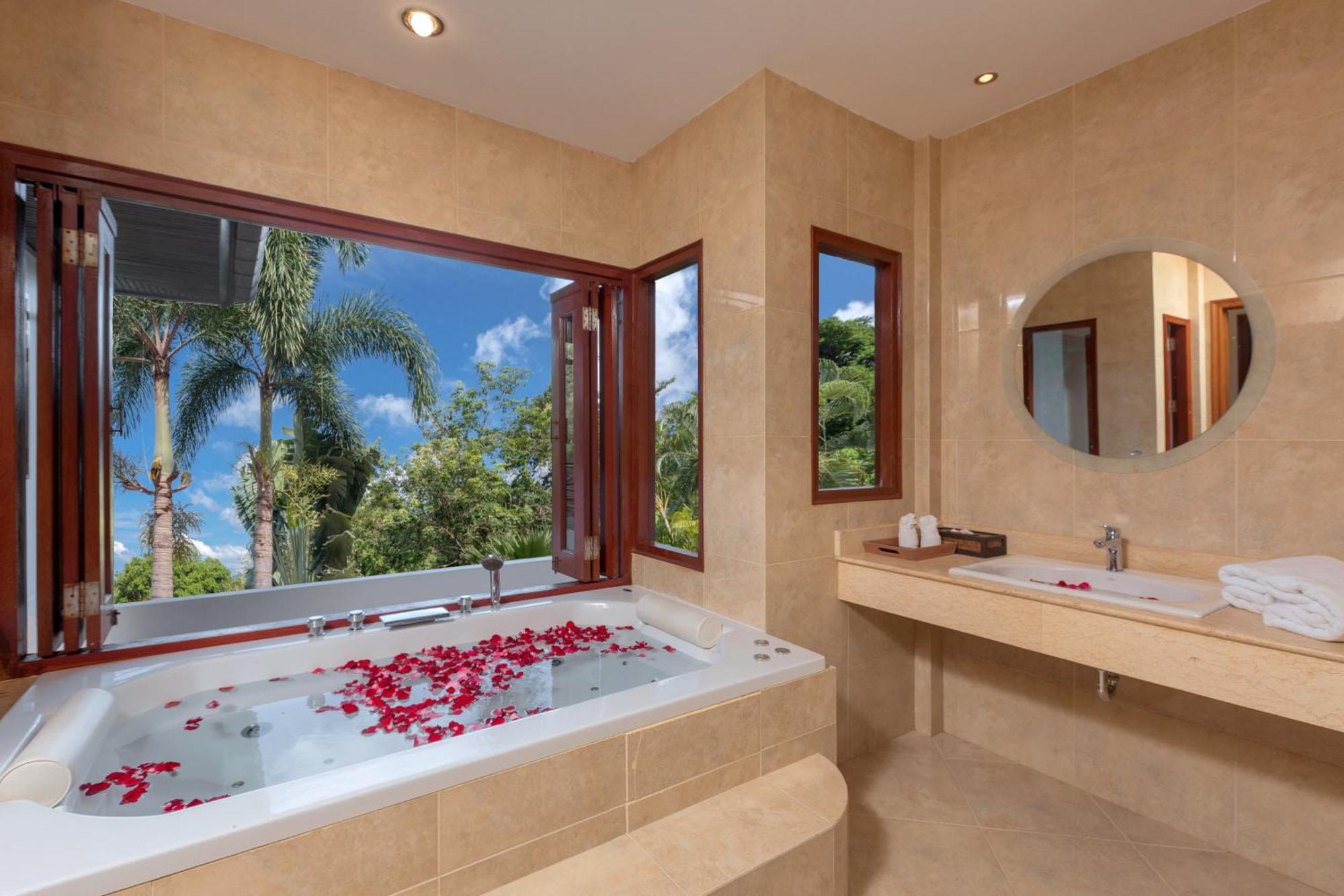 Hill Estate 6 Patong