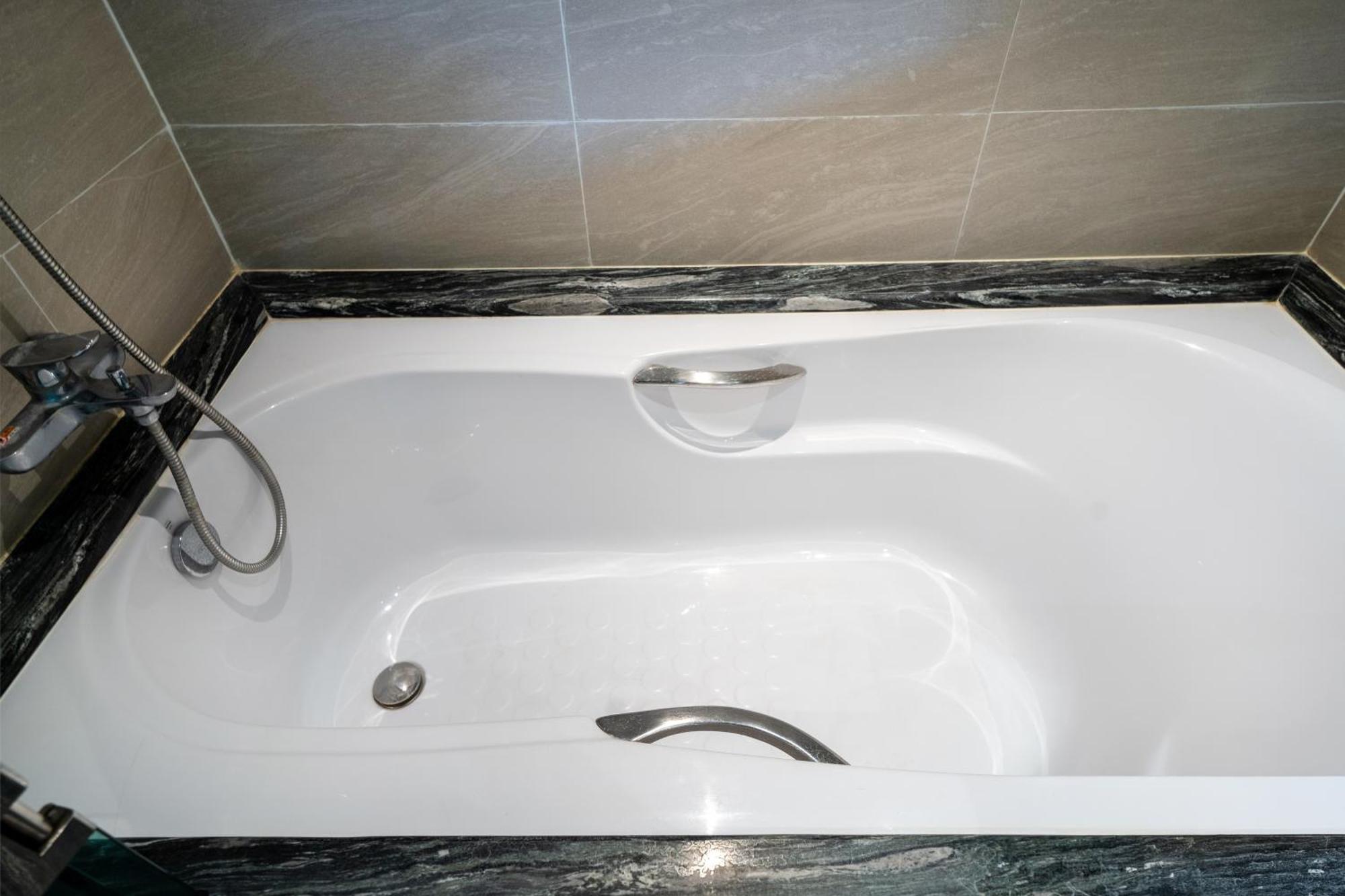 Laguna Village 2 - Bedroom , Close To The Apartment Phuket