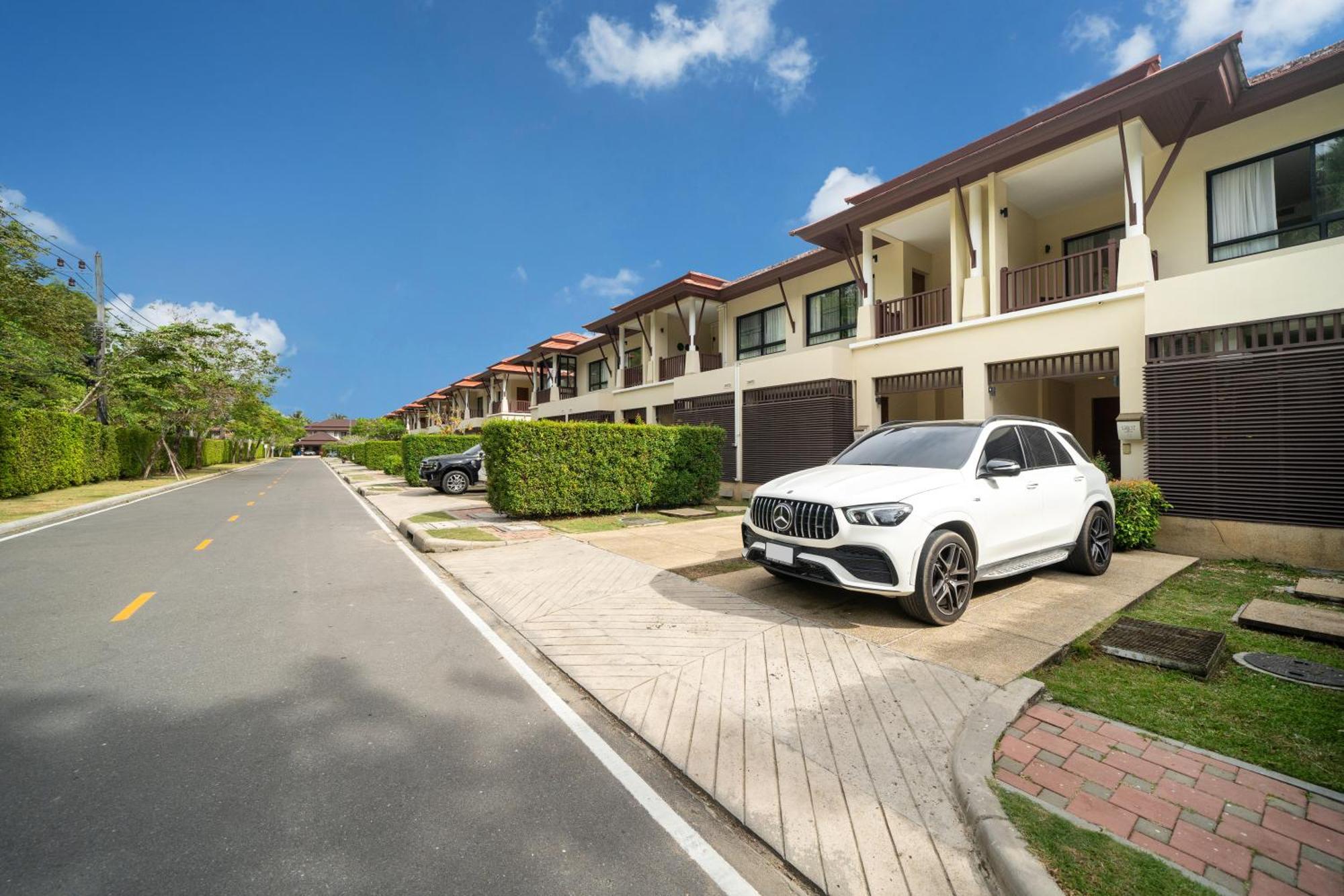 Apartment Laguna Village 2 - Bedroom , Close To The
