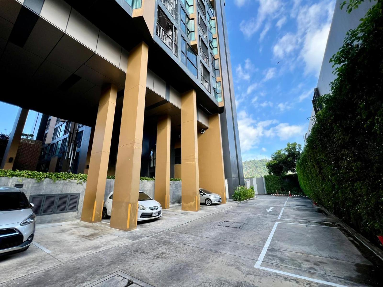 1bedroom With Rooftop Infinity Pool - The Base Height Phuket