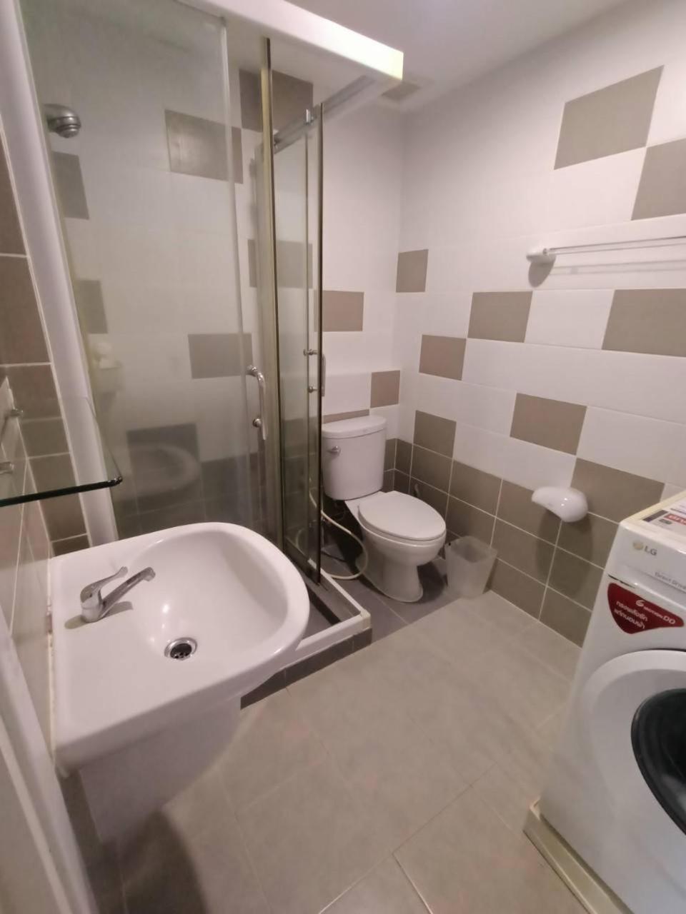 Apartment 38nice Town Near Shopping Malls And Naka Night Market Phuket