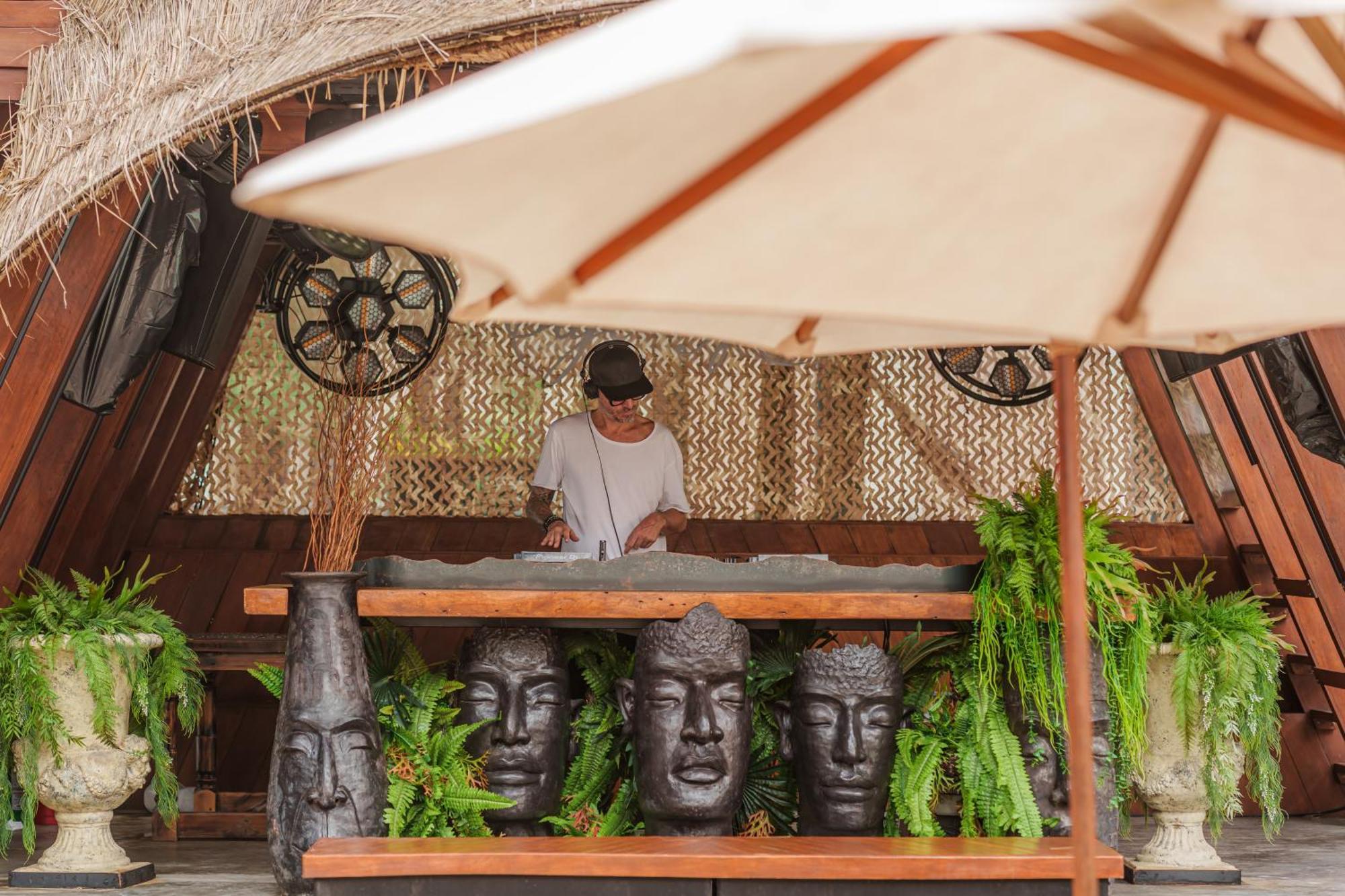 Cafe Del Mar 5* Kamala Beach
