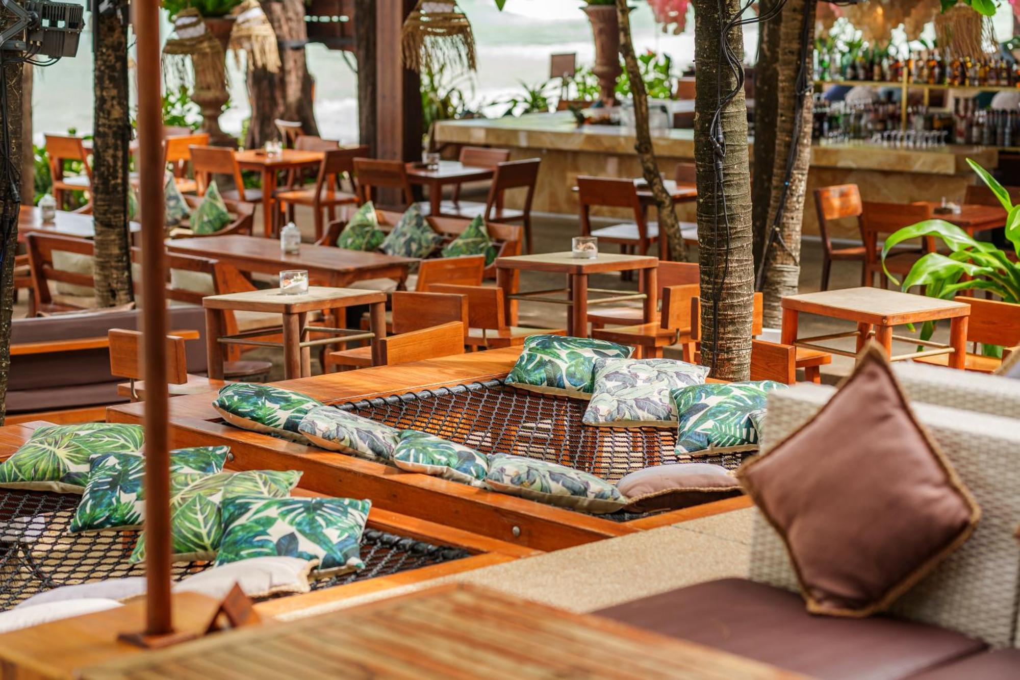 Cafe Del Mar