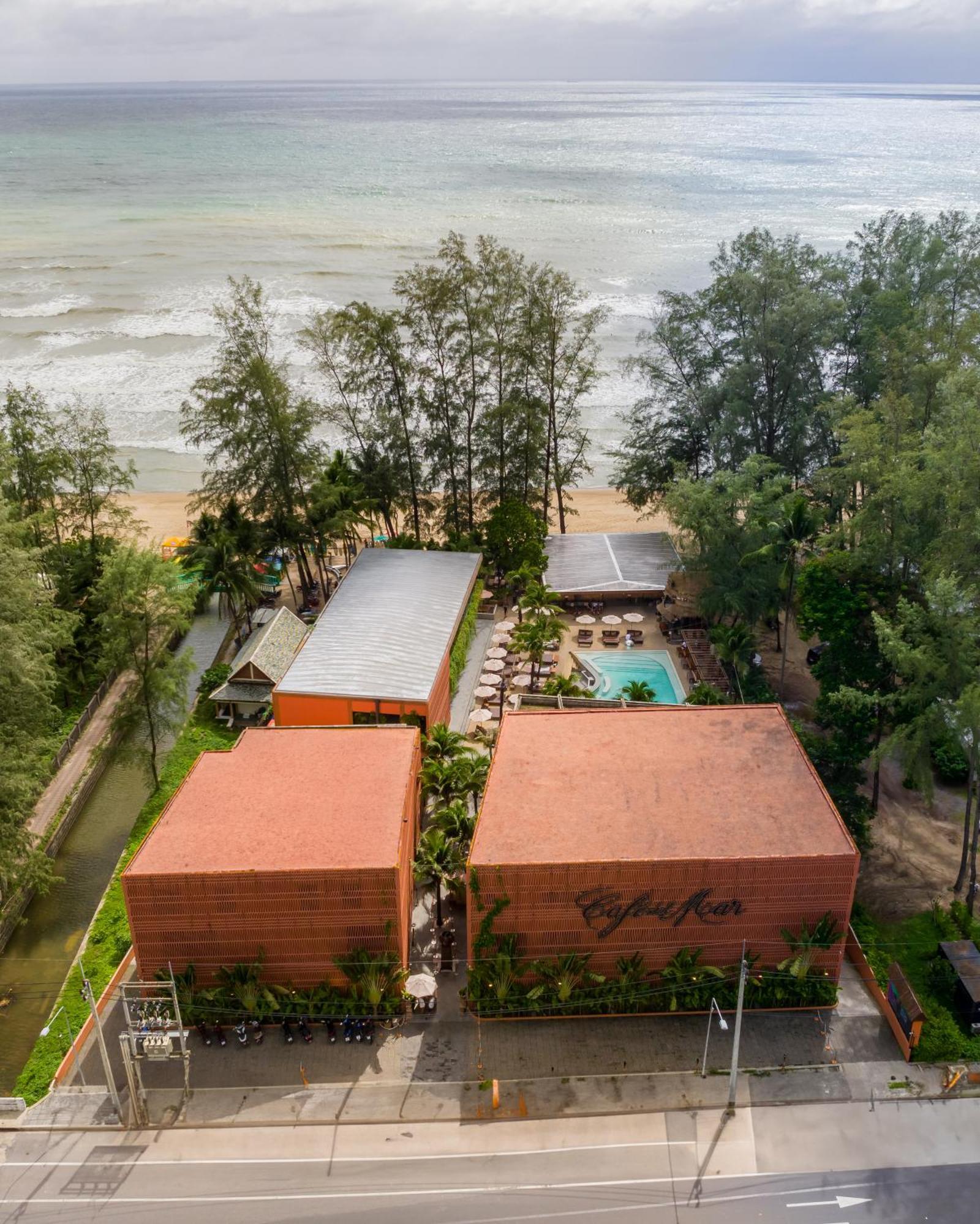 Cafe Del Mar Kamala Beach