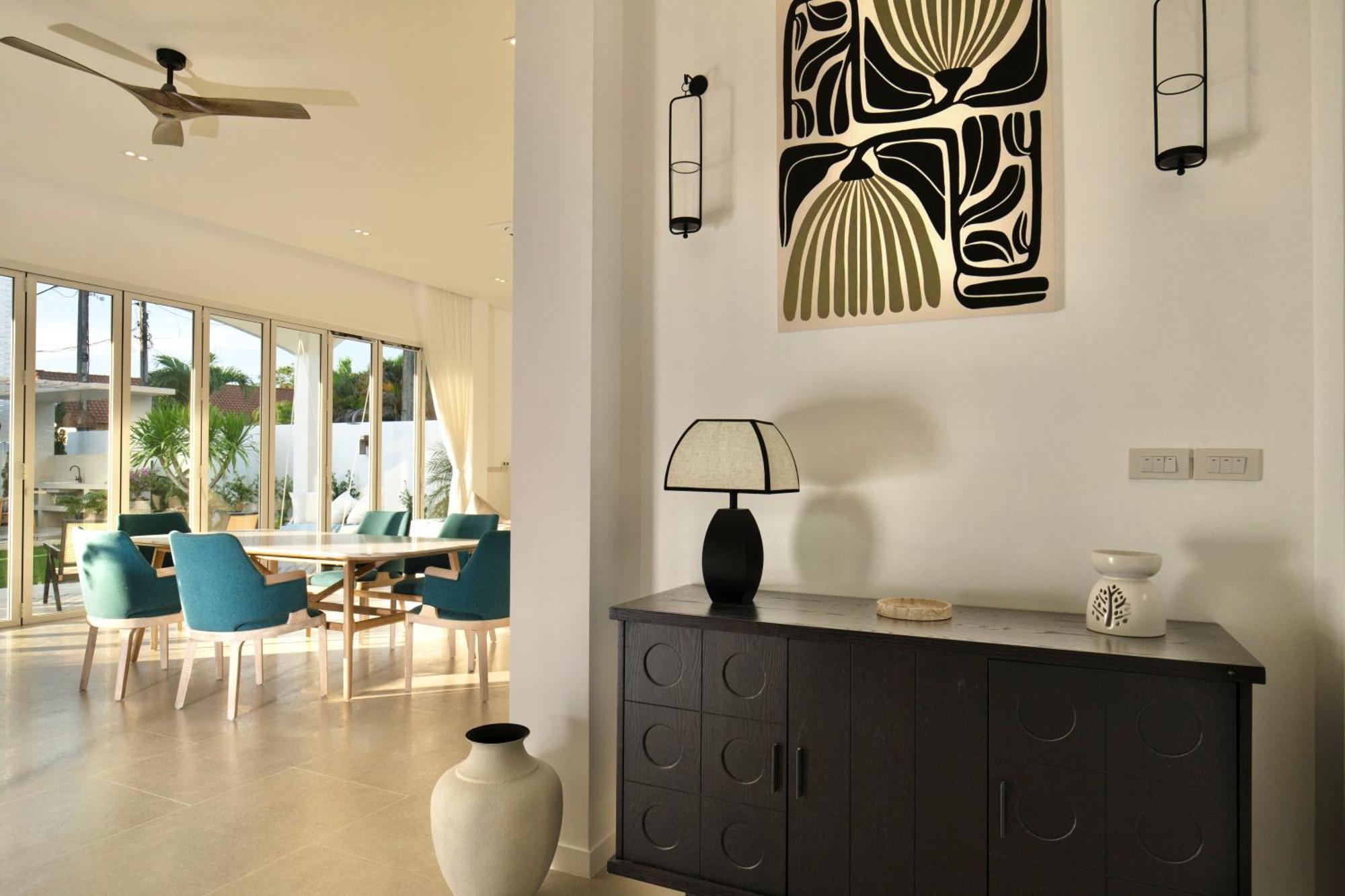 Nai Harn 4 Bedroom Pool Villa, Rawai, * Phuket