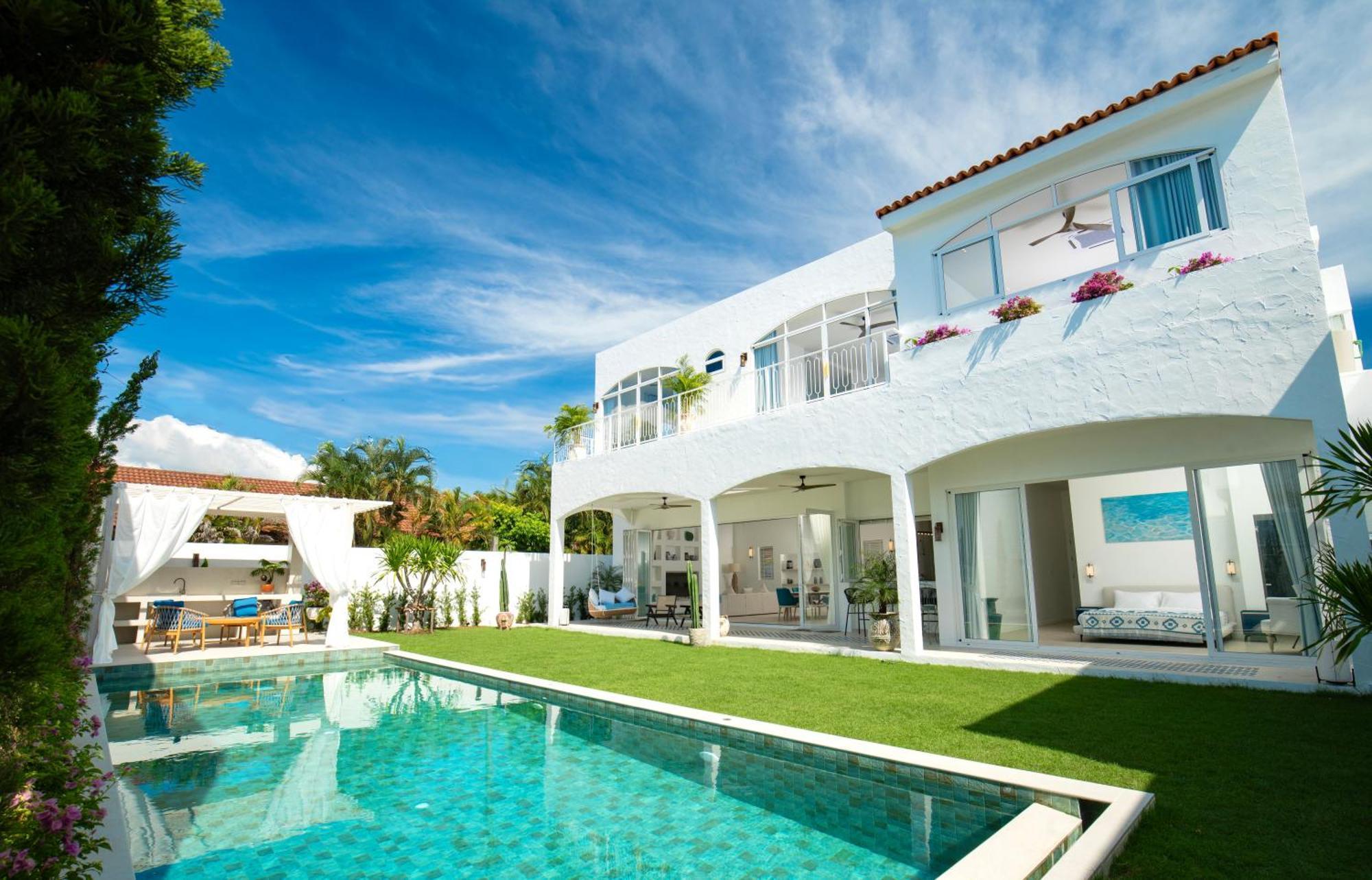 Nai Harn 4 Bedroom Pool Villa, Rawai, *