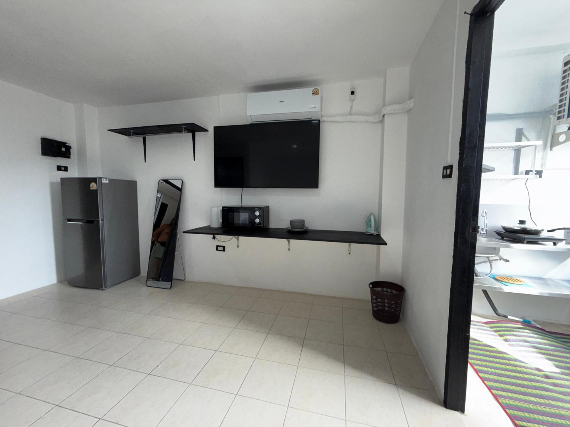 Canal 202 Apartment Patong