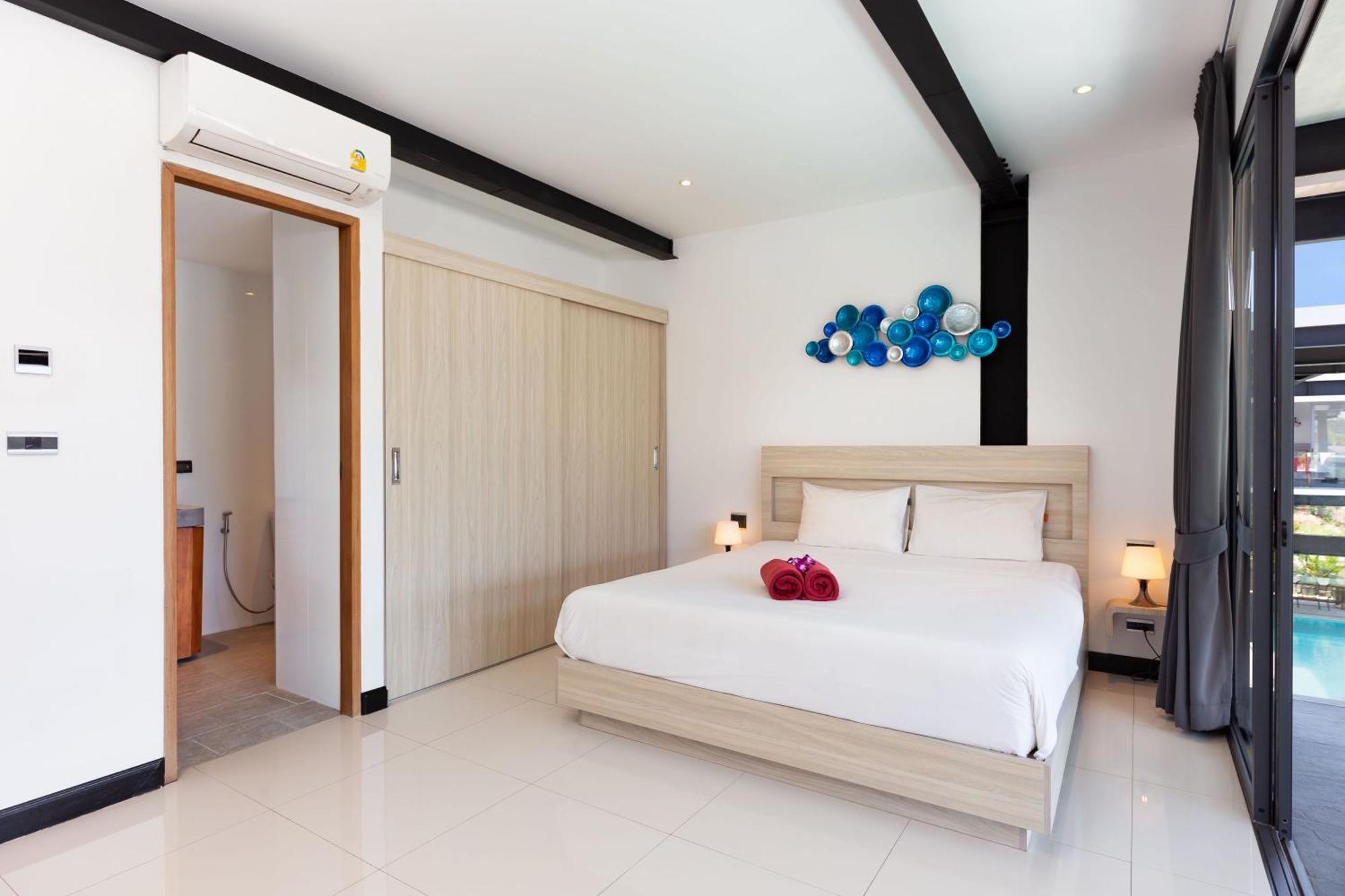 Villa Loft Style 4br Sunset Garden 4 With 12m Salt Water Pool, Near Naiharn