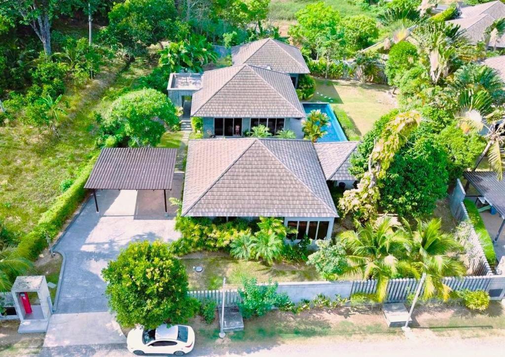 Villa Flora 5/6p Phuket