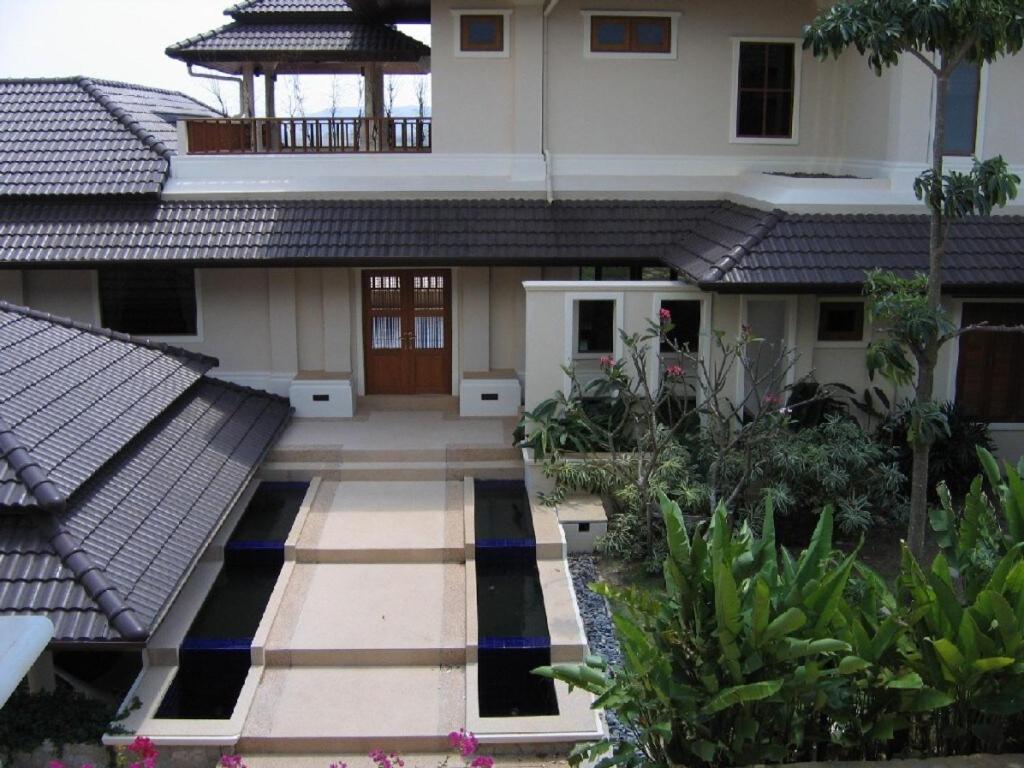 Luxurious Phuket Escape - Lakewood Hills Strand Layan