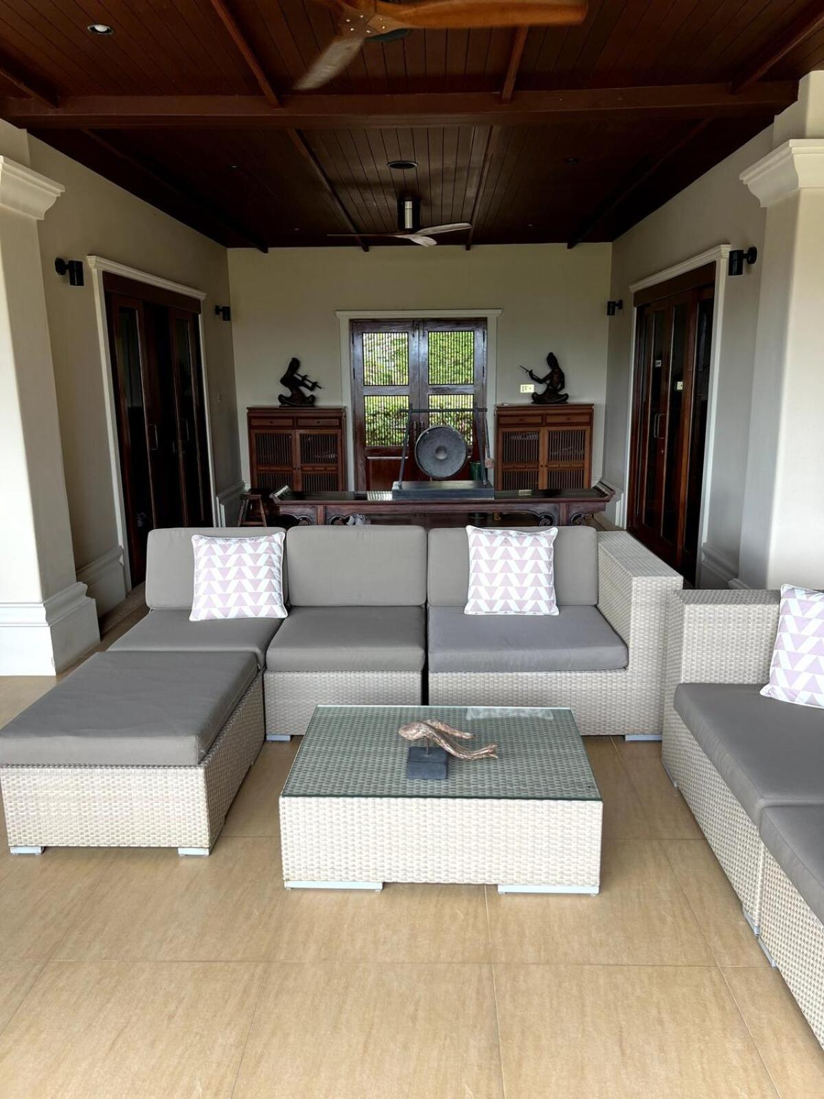 Villa Luxurious Phuket Escape - Lakewood Hills