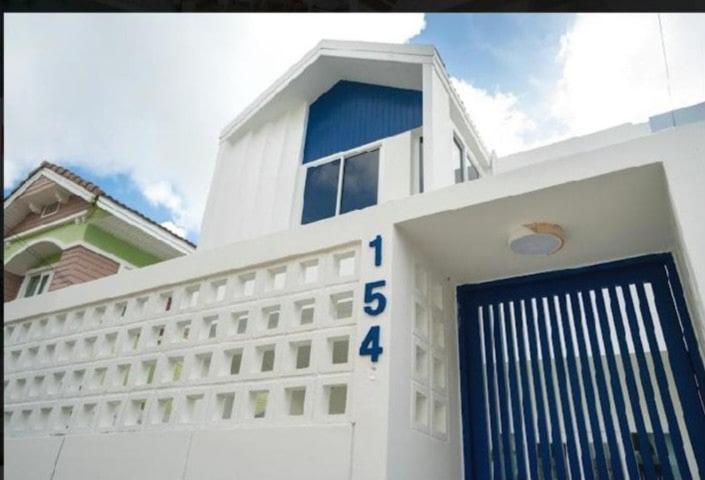 Villa Happiness Pool Phuket 154 *