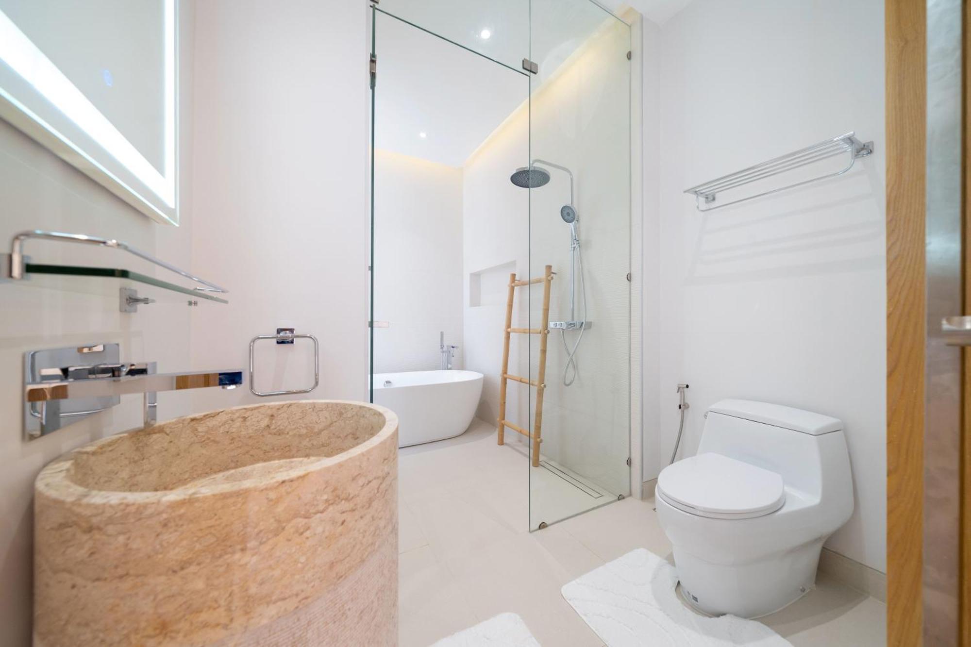 Exclusive New Build - Designer 3br Pool In Prestigious Luxpride 4 L7 *