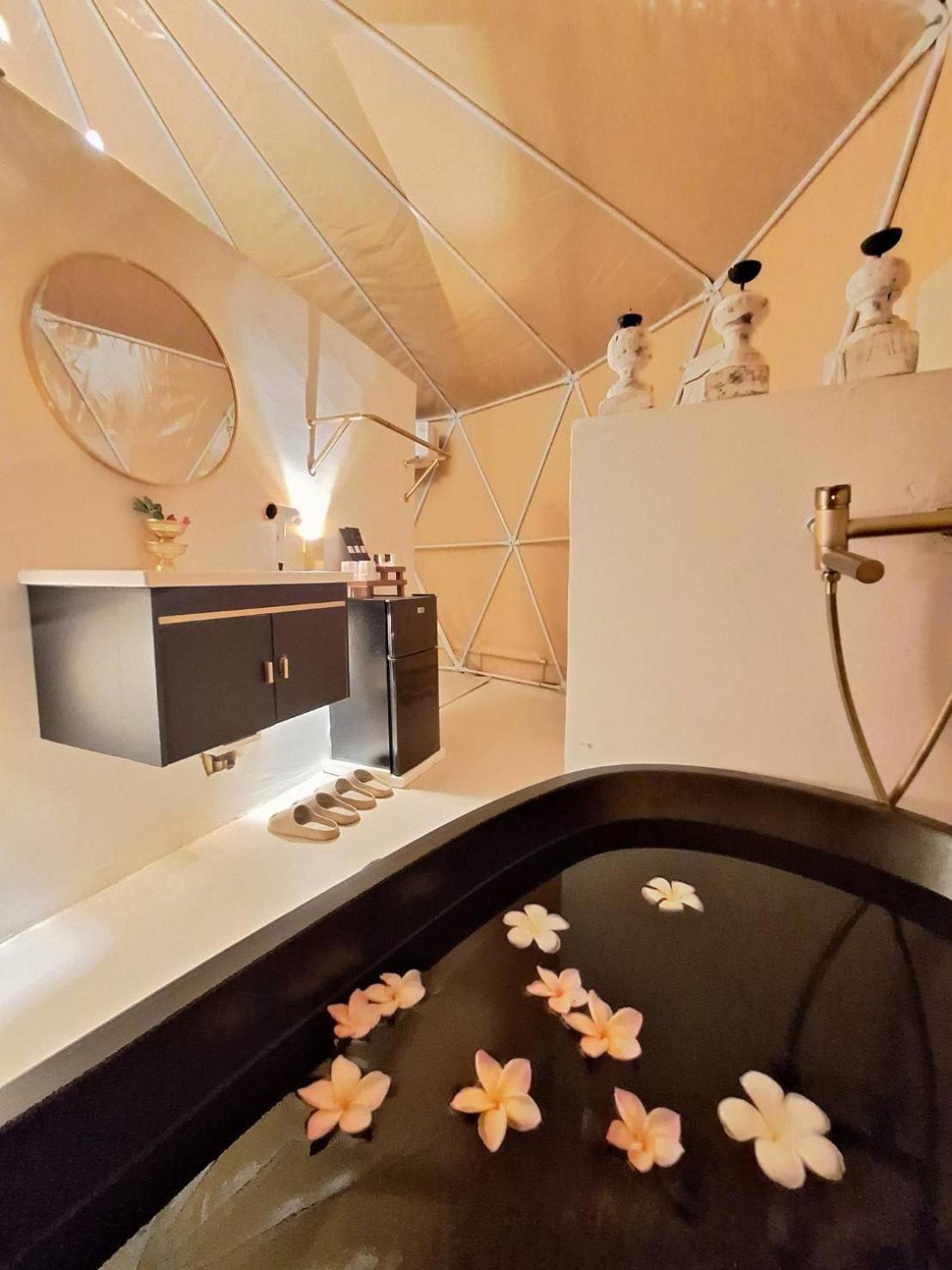Buddha Ocean Garden Luxury tent *