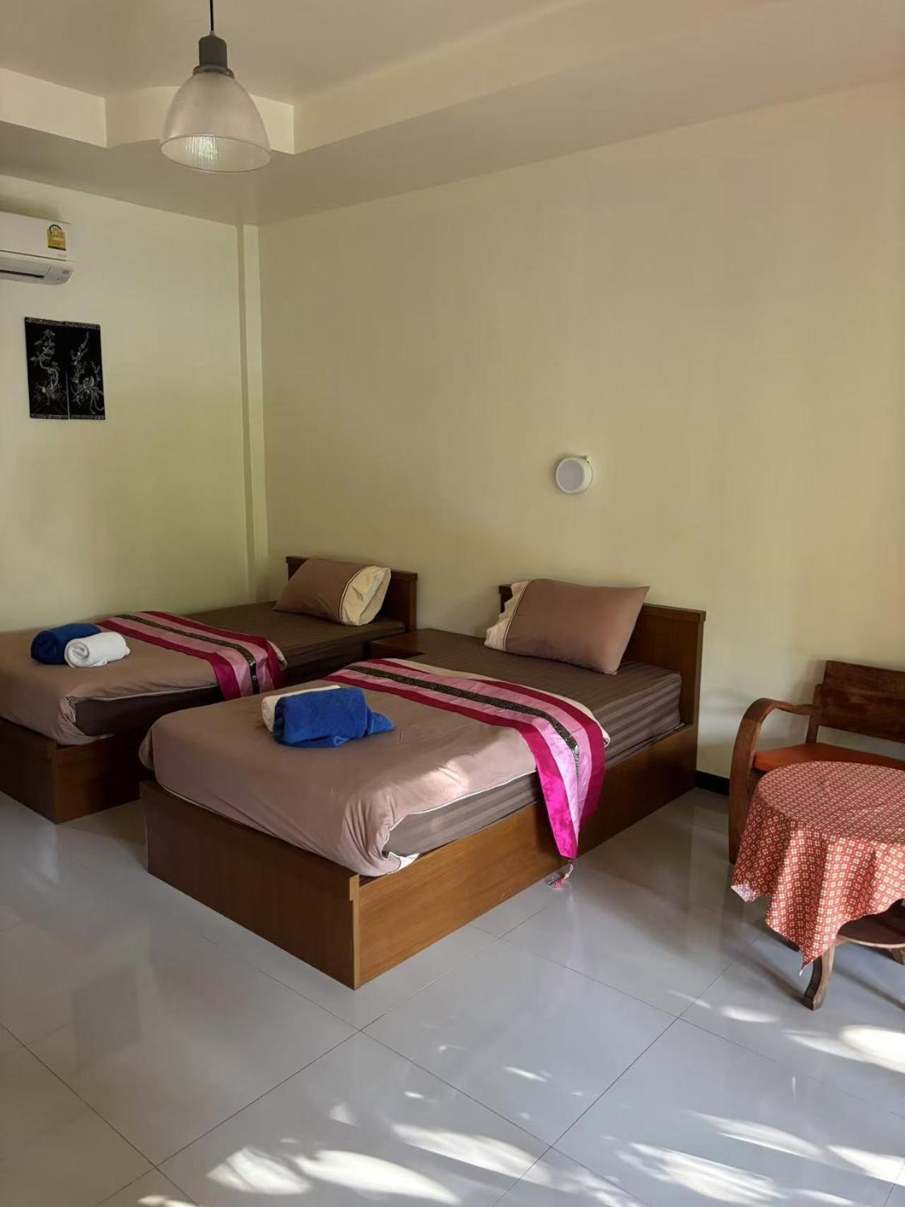 Oya International Phuket Hotel