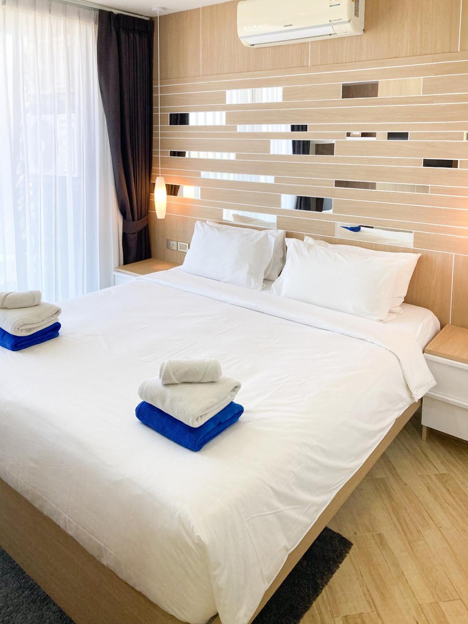 Avec Piscine Aparthotel *