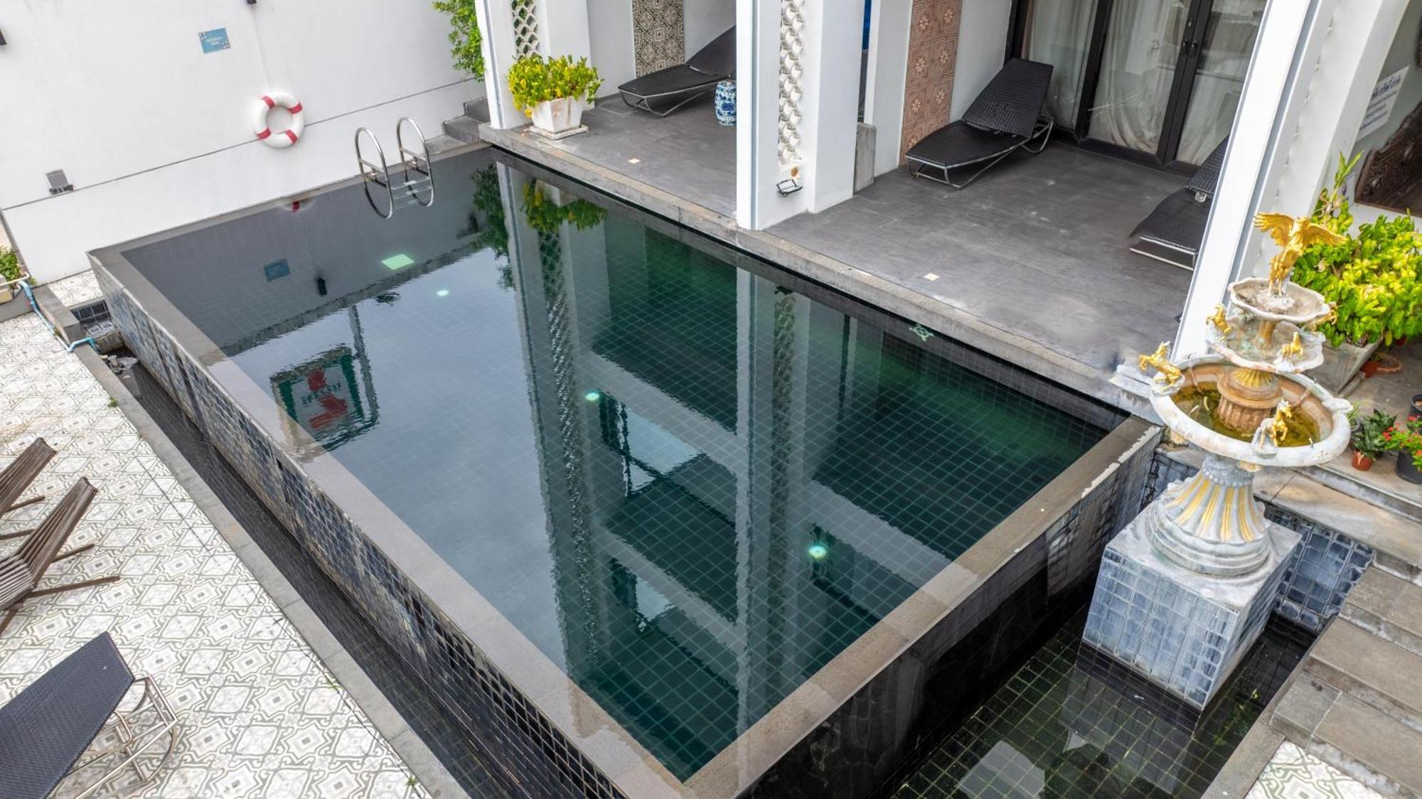 Hotel Sea Phuket Sha