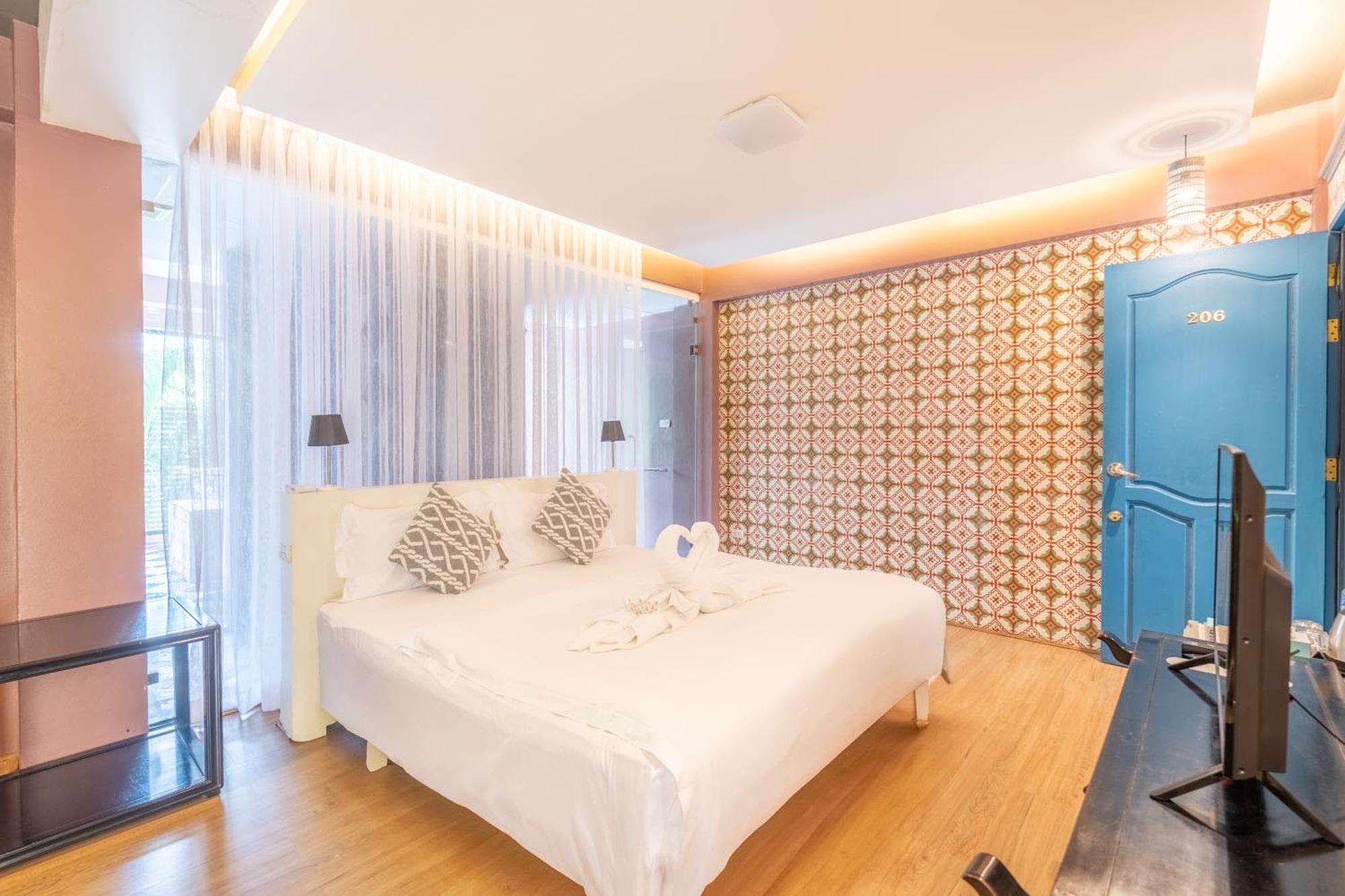 Hotel Sea Phuket Sha 4*