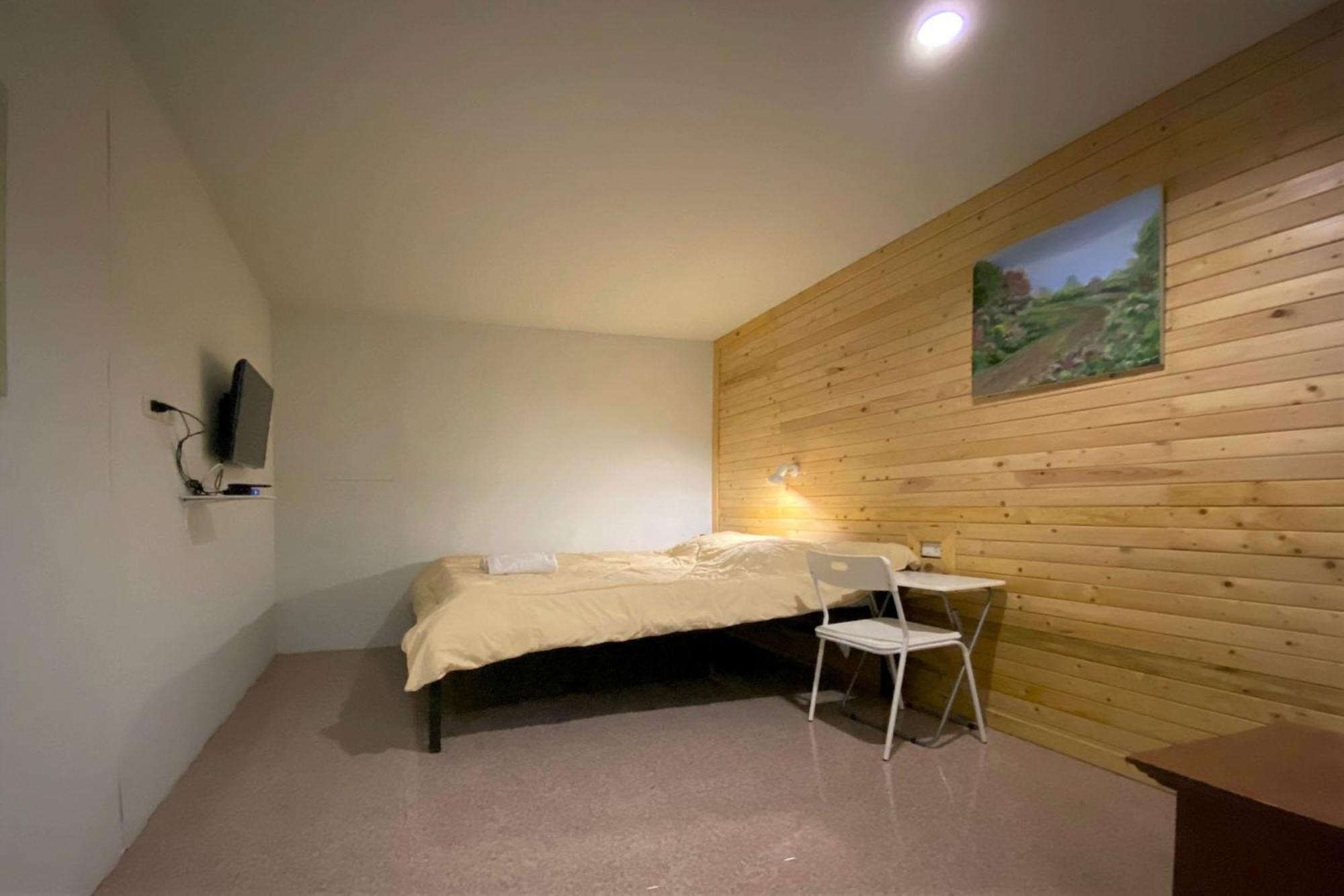 Guest house Gotum 2 & Money Exchange