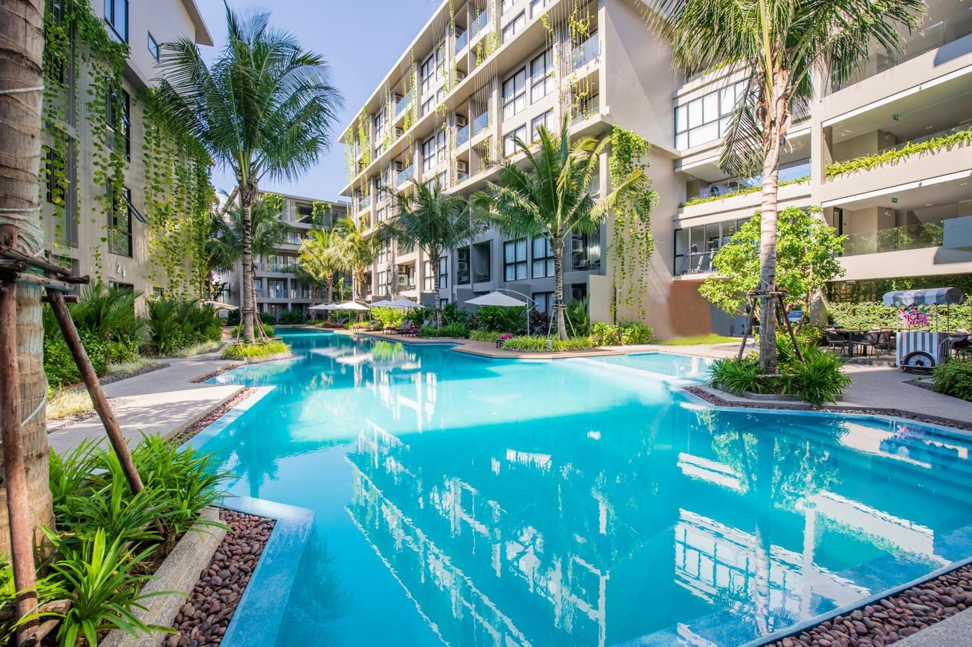 Pool Access Bangtao