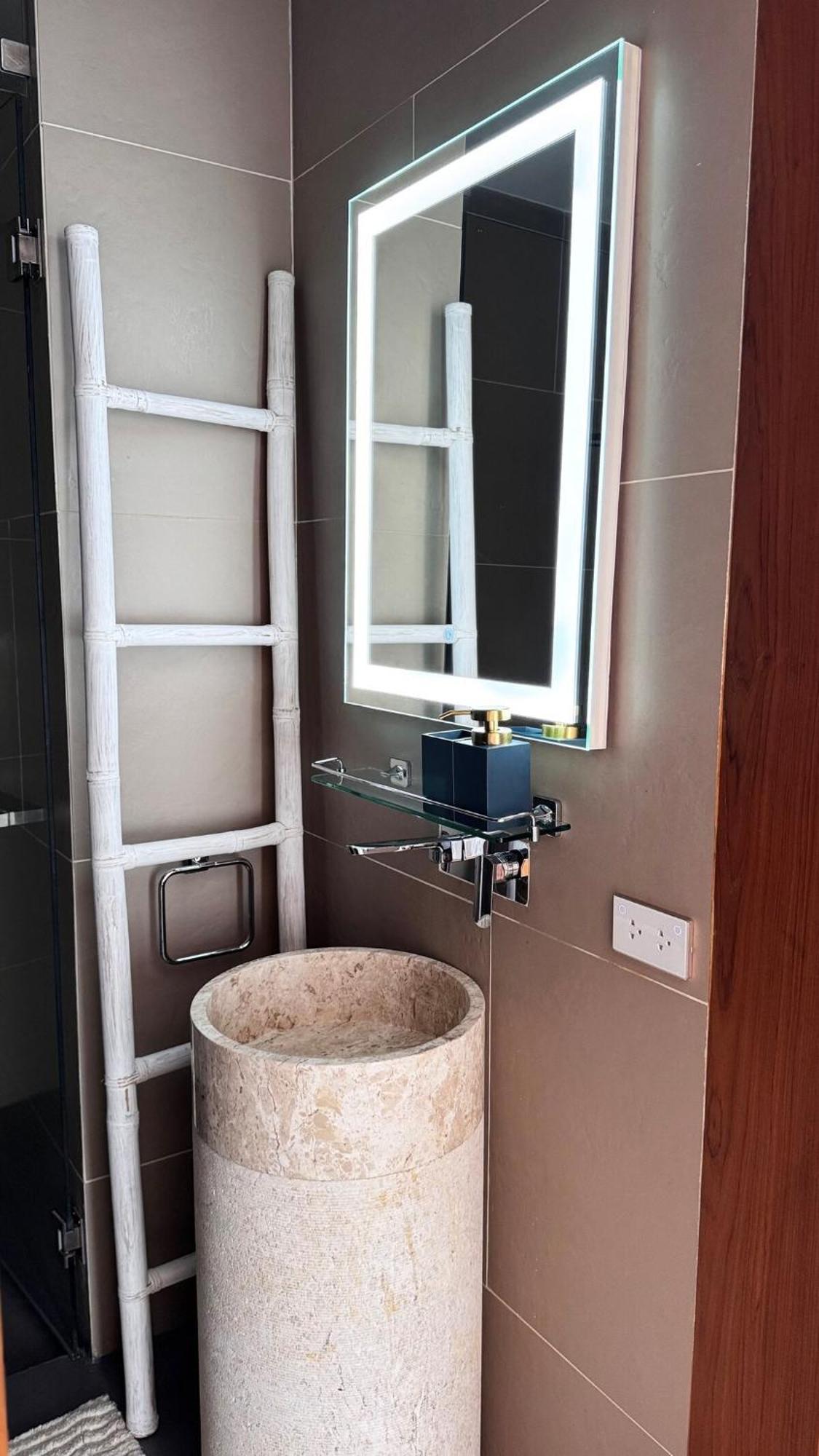 Lux Pride 3 Bedroom Phuket Bang-tao Villa