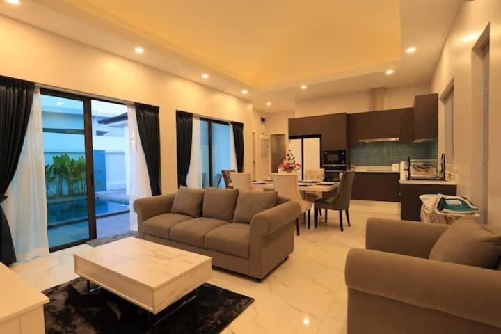 V150 5-star Perfect For Relaxation &comfort *
