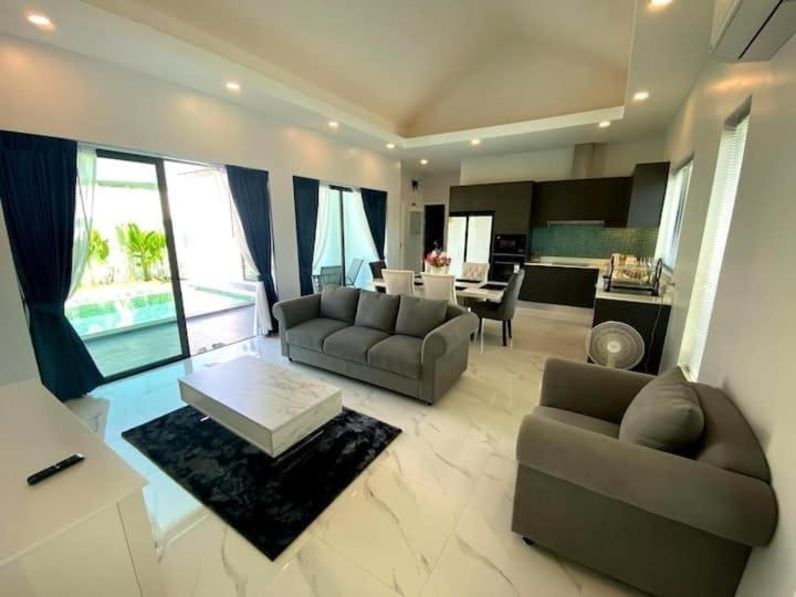 V150 5-star Perfect For Relaxation &comfort Ban Saiyuan