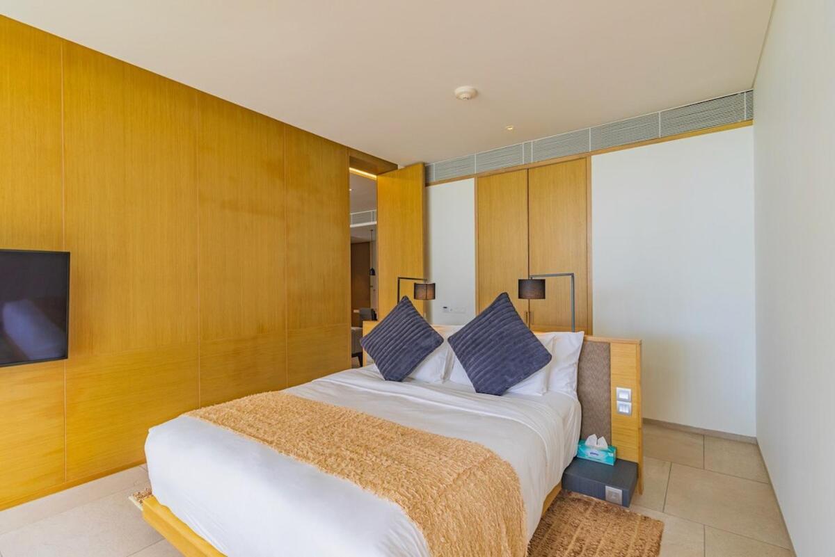 Apartment Azure In Twinpalms's Montazure In Kamala Phuket