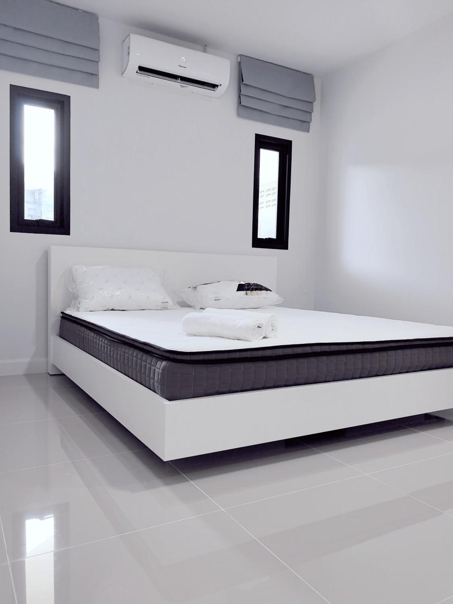 150 Square Meters 3br With Parking Townhouse Near Golf Course, Uwc School, Nayang Beach, Airport Ban Mai