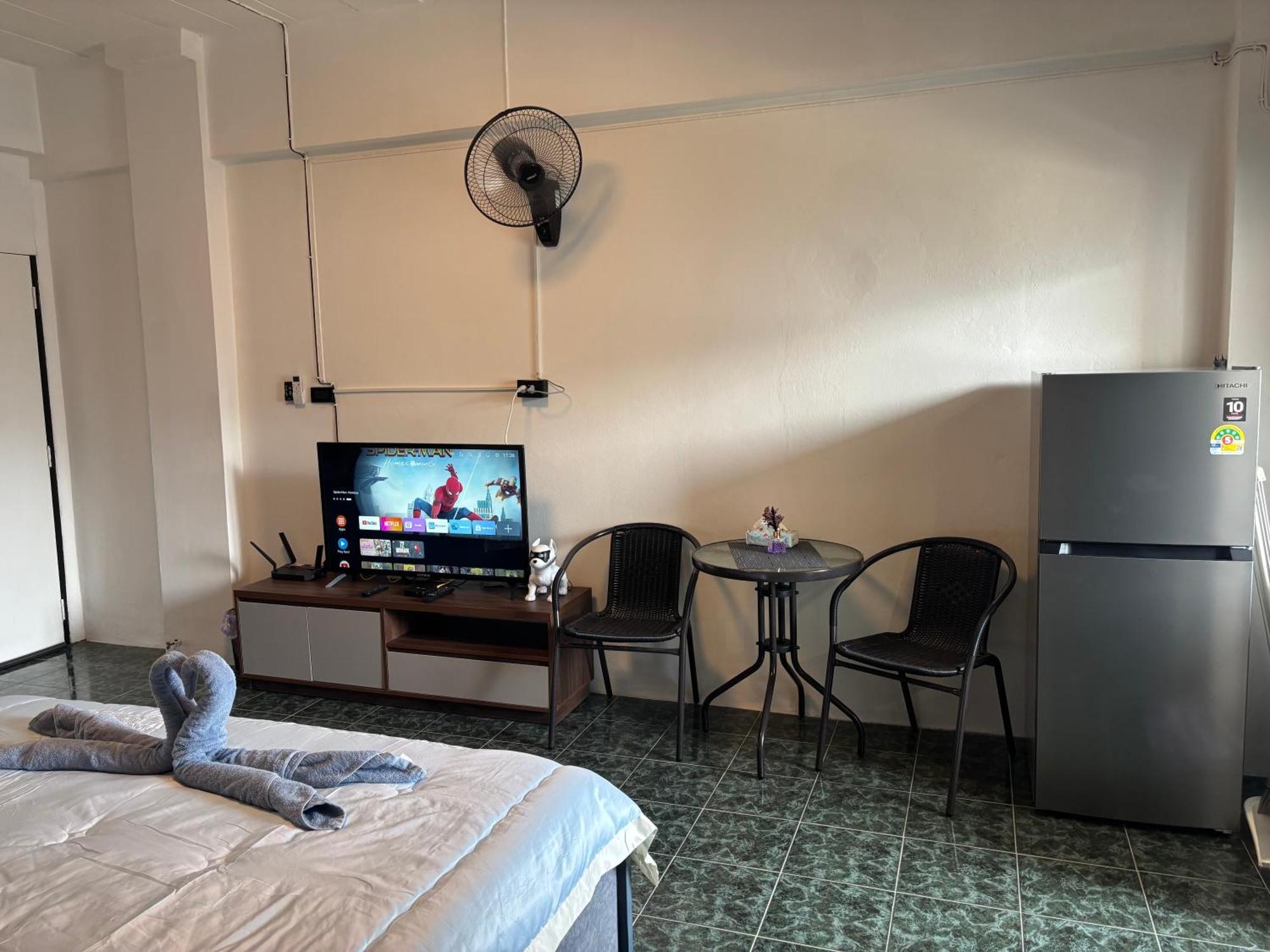 Monkey 7 * Patong