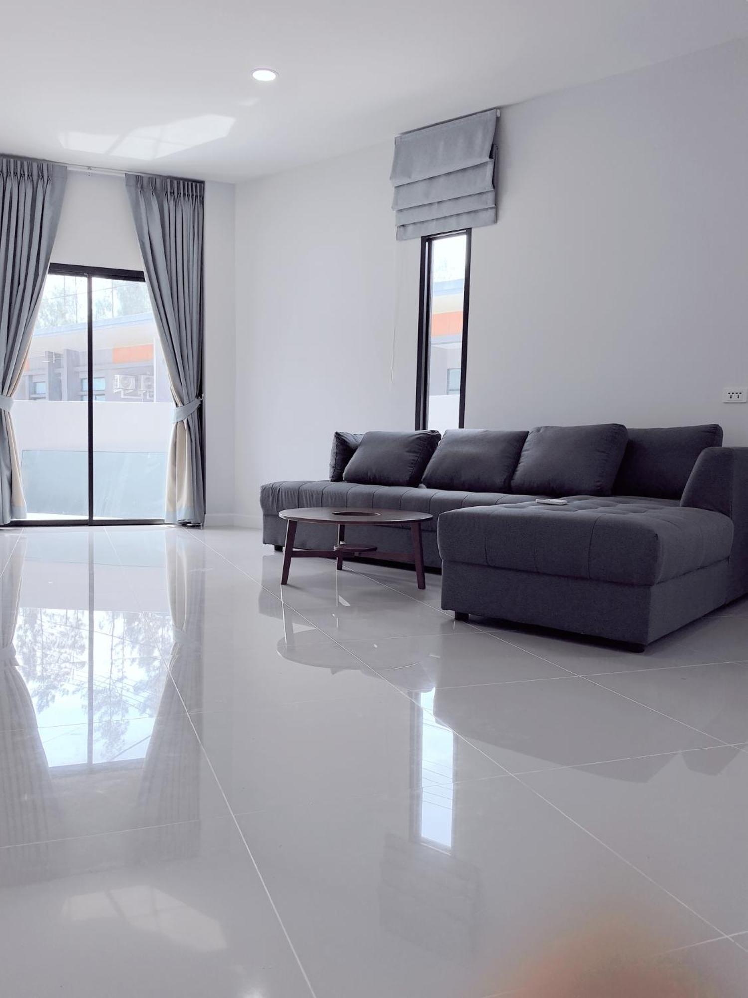 150 Square Meters 3br With Parking Townhouse Near Golf Course, Uwc School, Nayang Beach, Airport *
