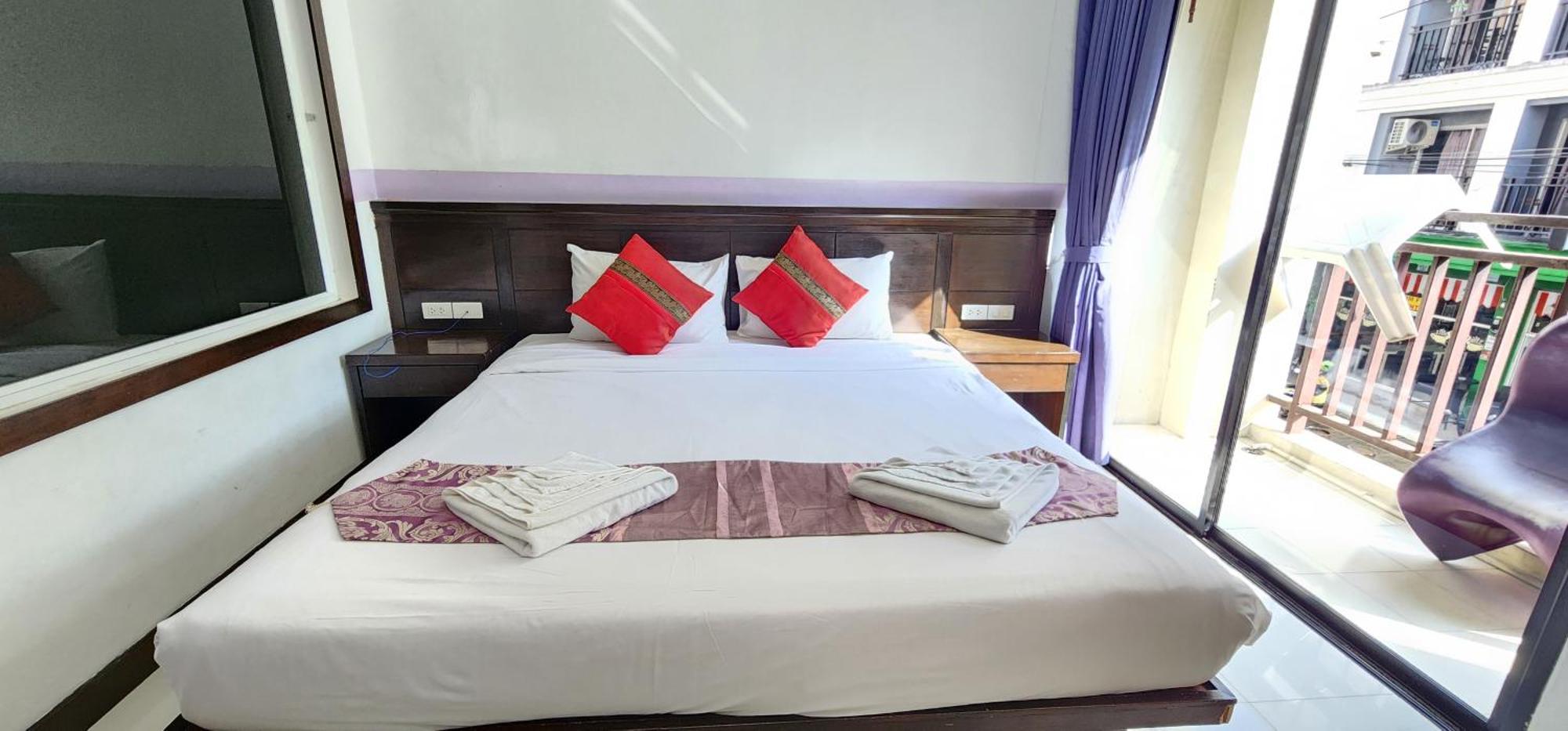 Hotel D C 3*
