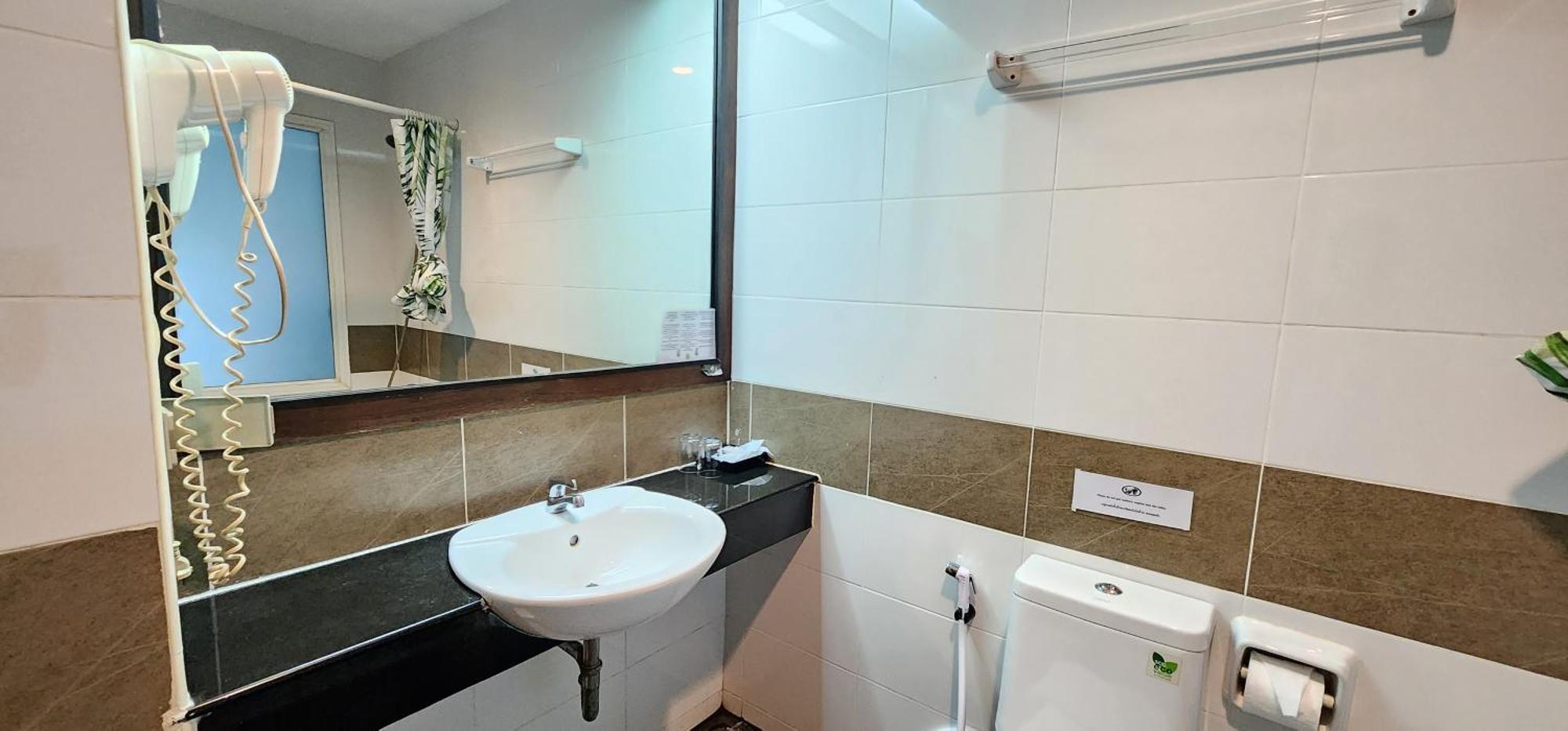 Hotel D C Patong