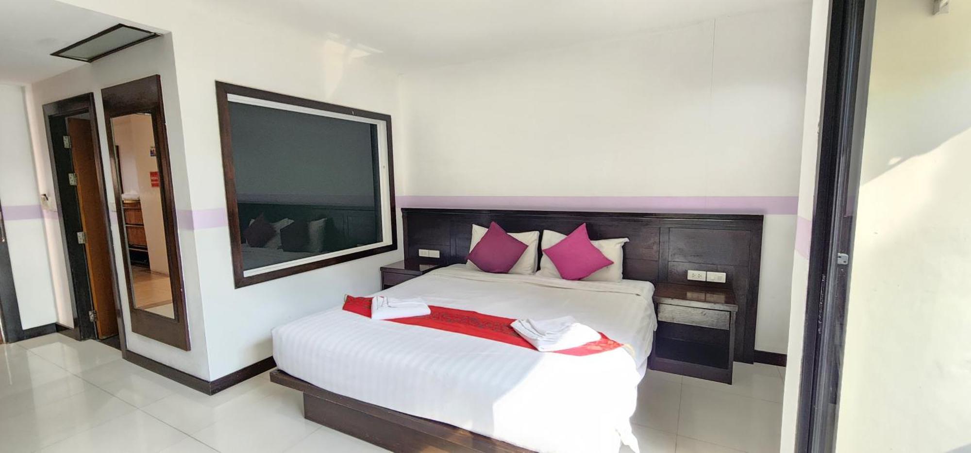 D C Hotel