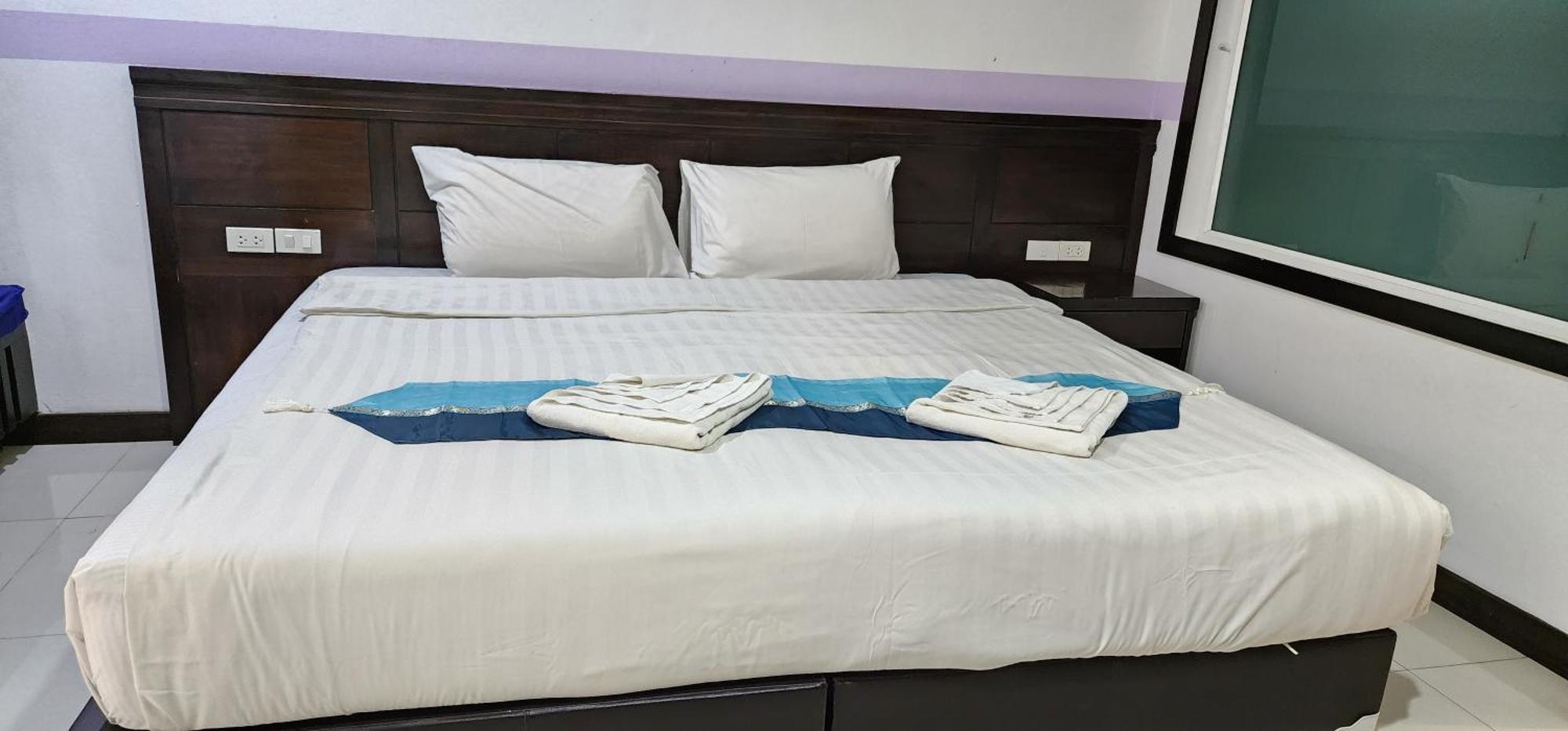 D C Hotel