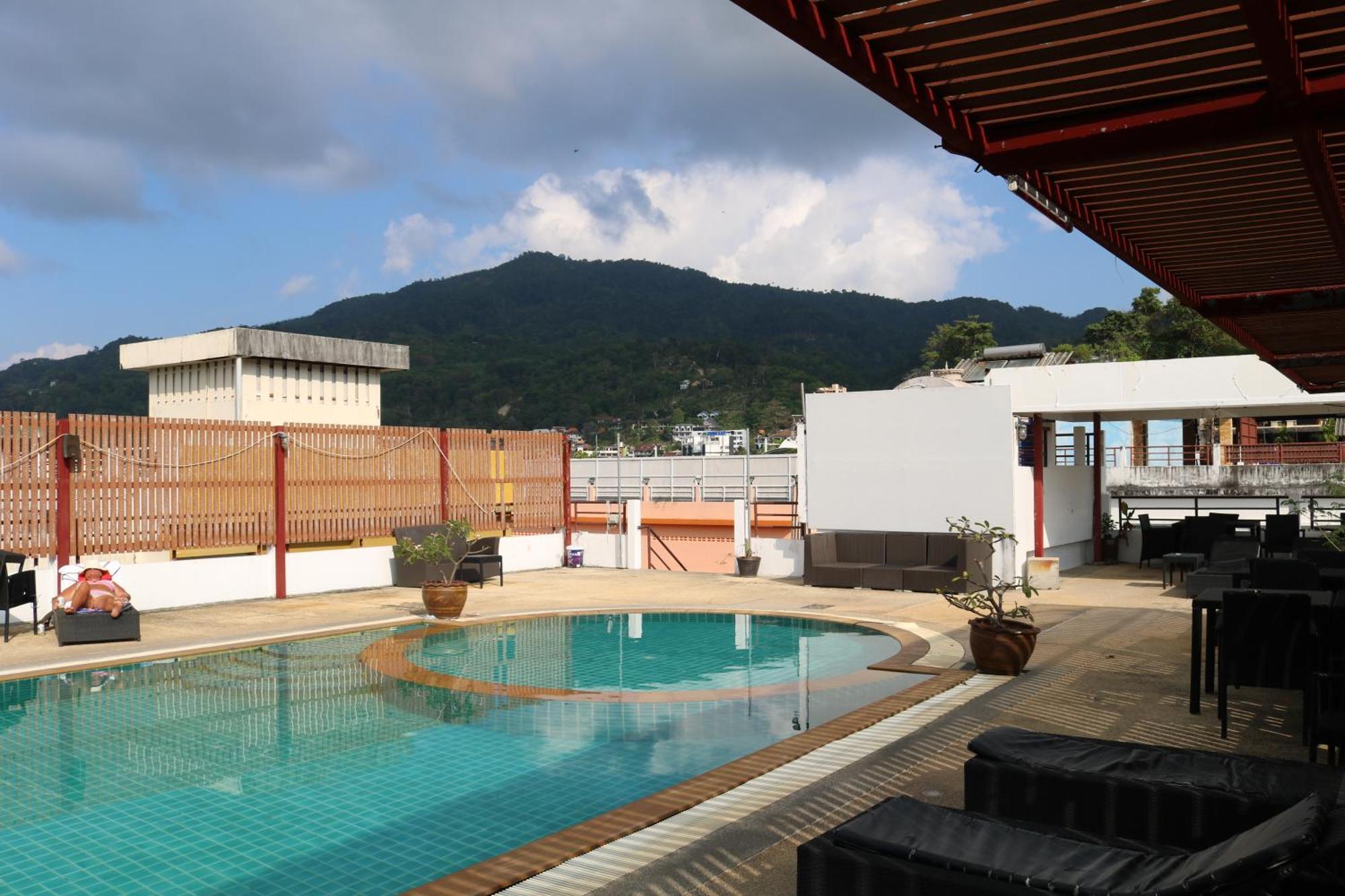 Diamond Crown Hotel 3*