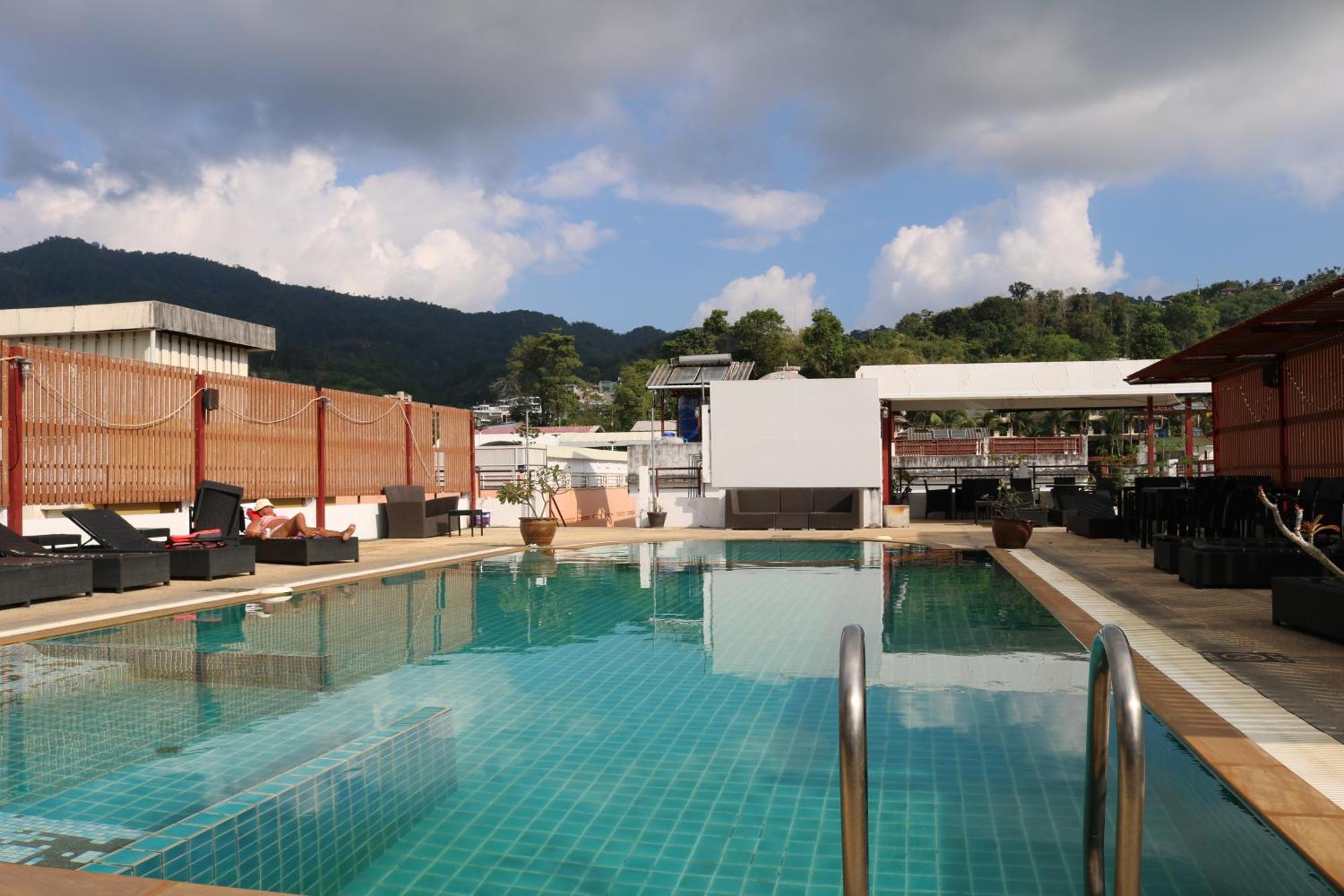 Diamond Crown Hotel