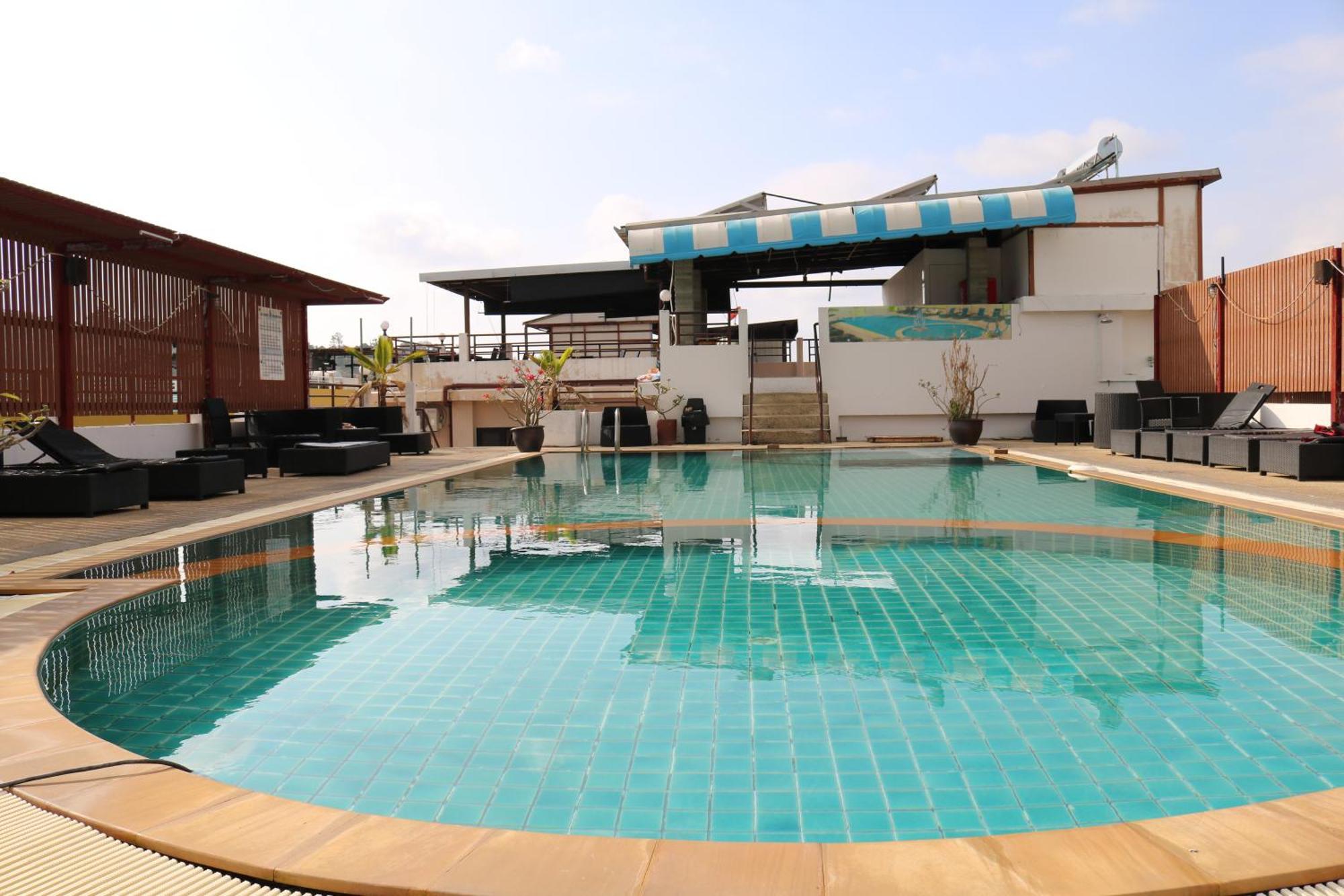 Hotel Diamond Crown